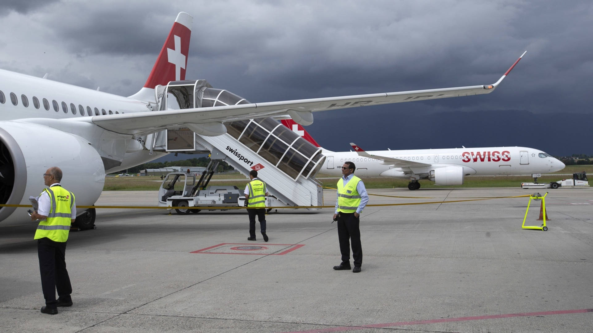 Swiss Airlines Maintenance Team Background