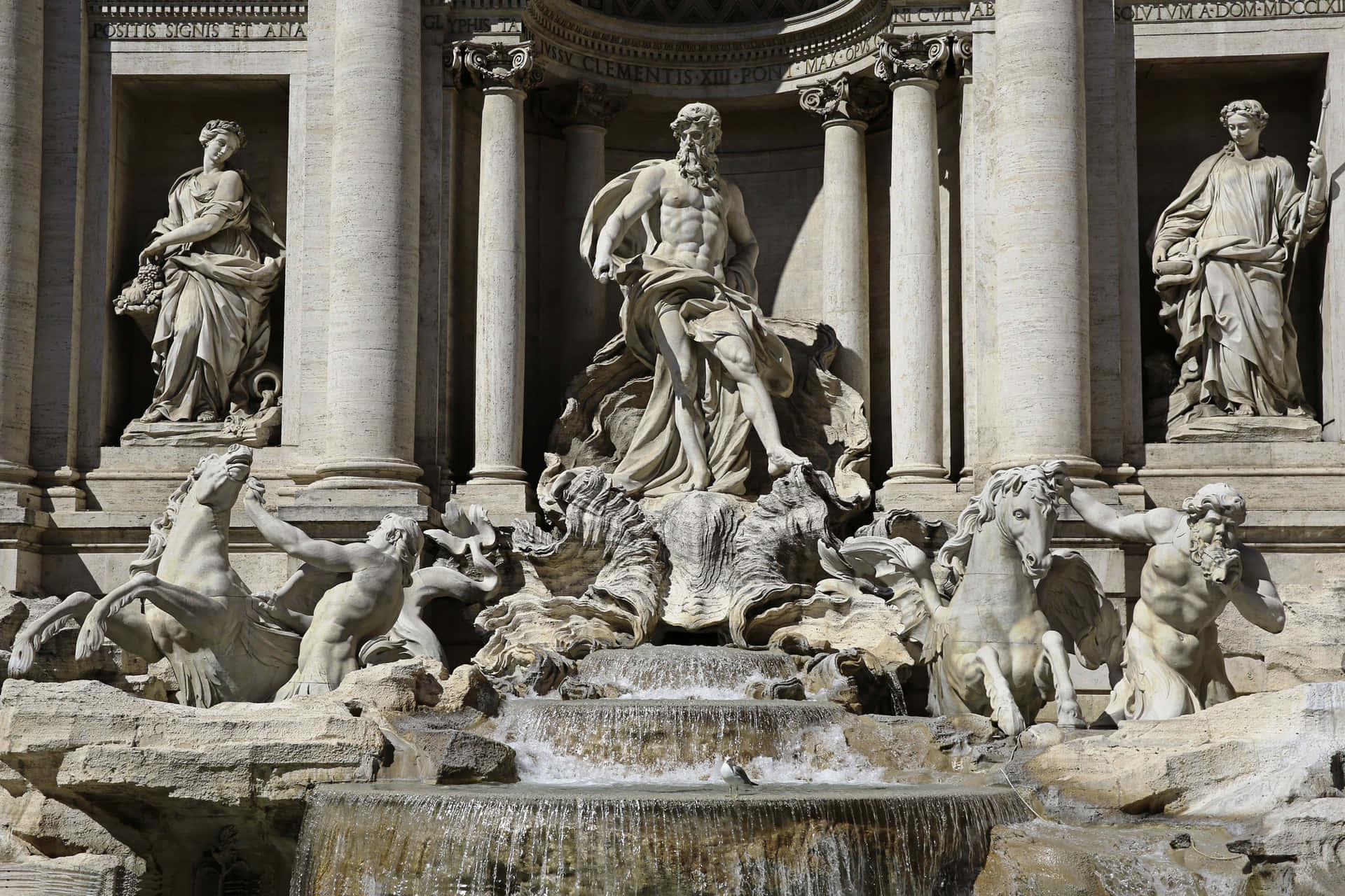 Symbolic Statues At The Trevi Fountain Background