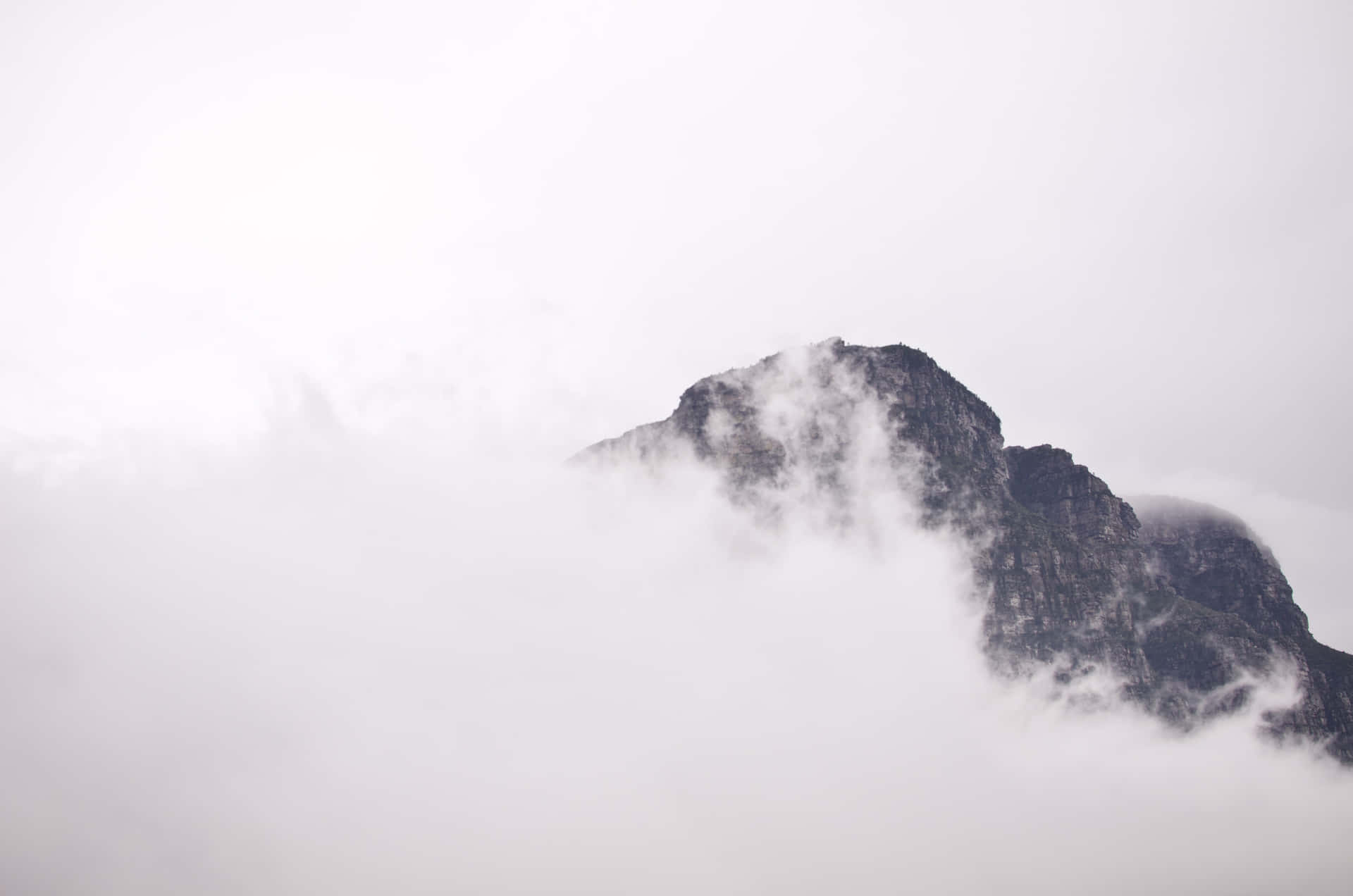 Table Mountain Mist Minimal Background