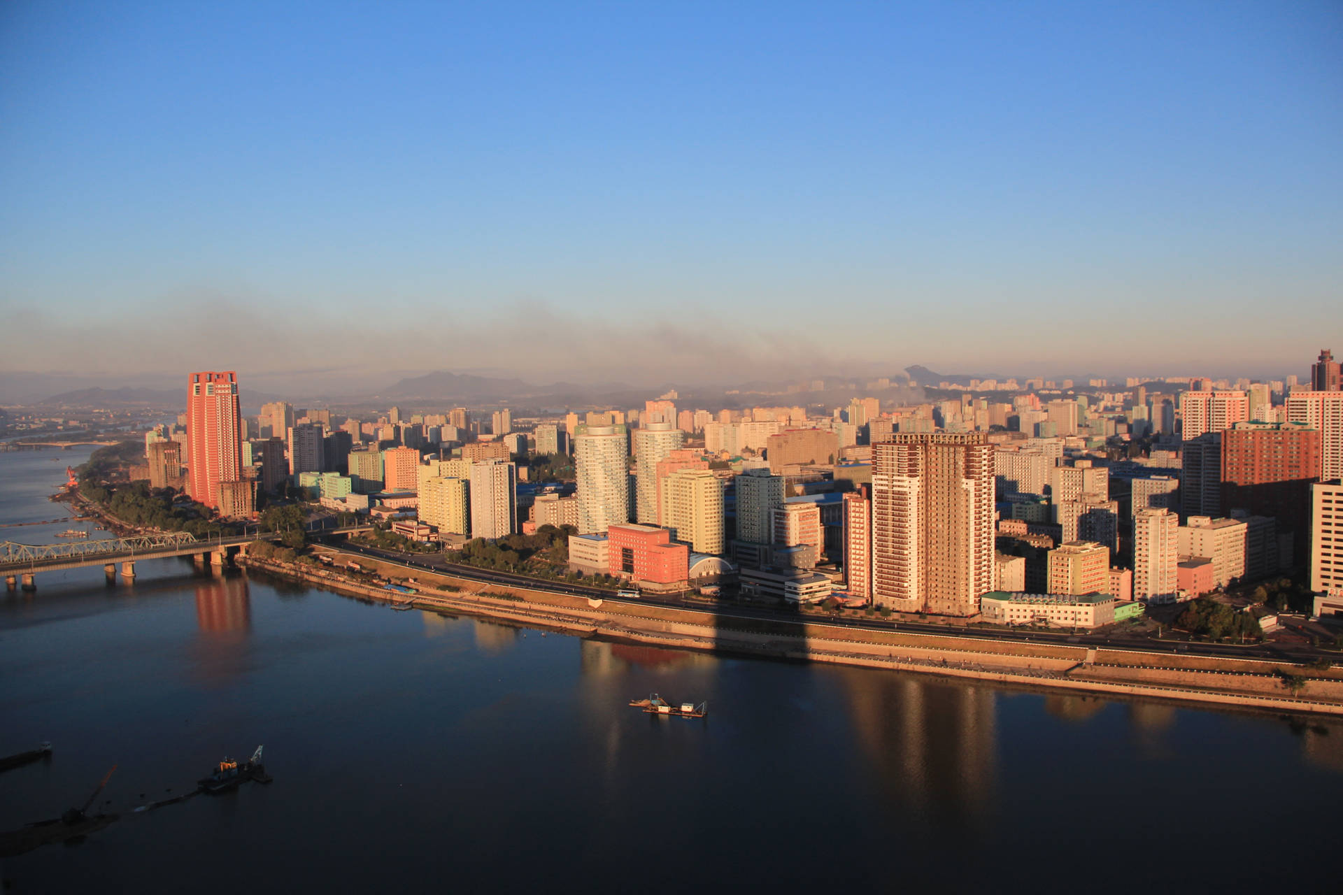 Taedong River Pyongyang Background