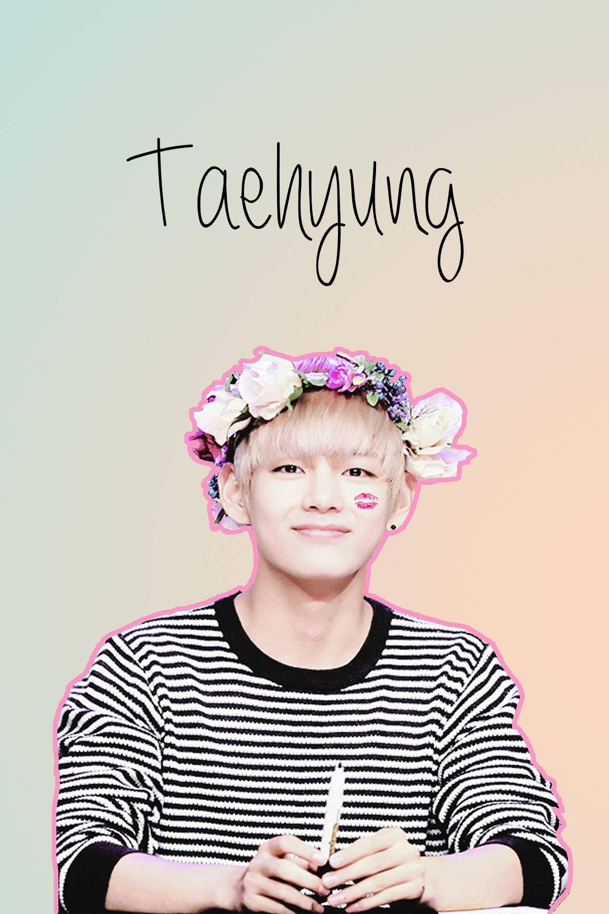 Taehyung Cute Wearing Flower Headdress