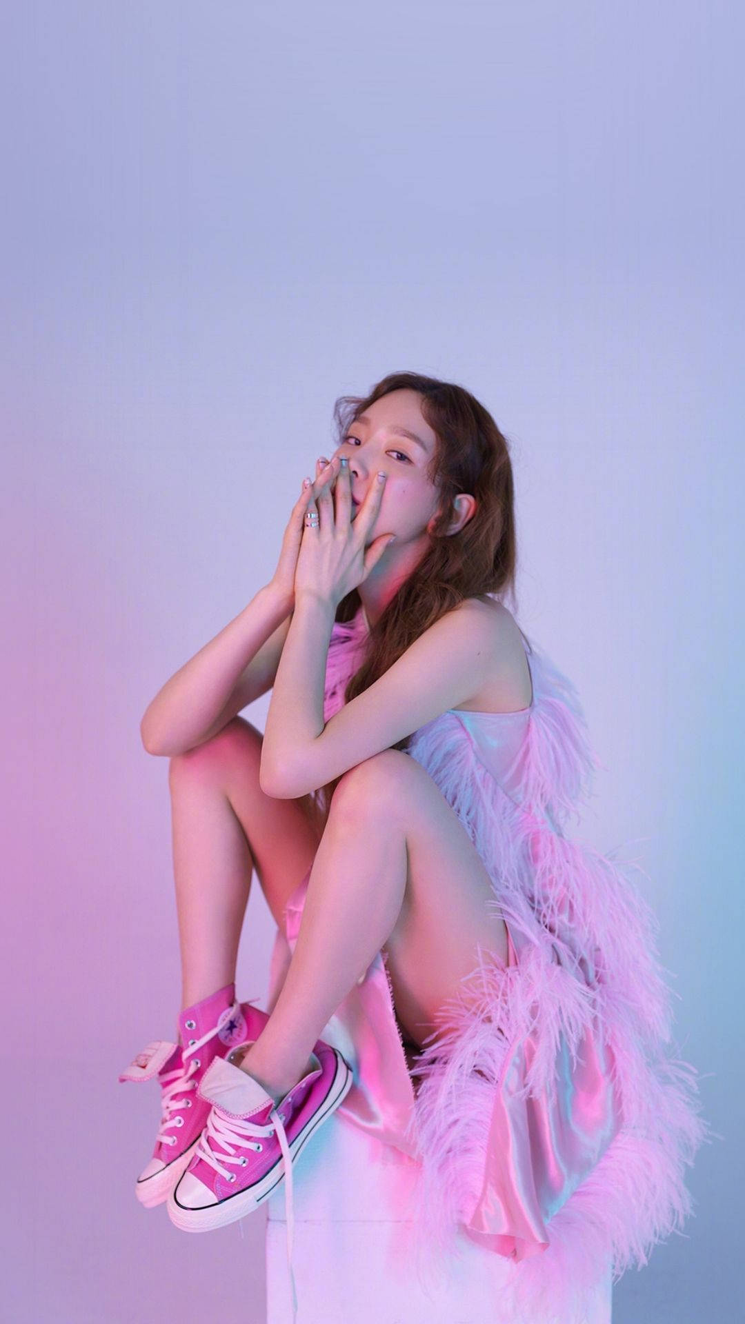 Taeyeon In Pink Background