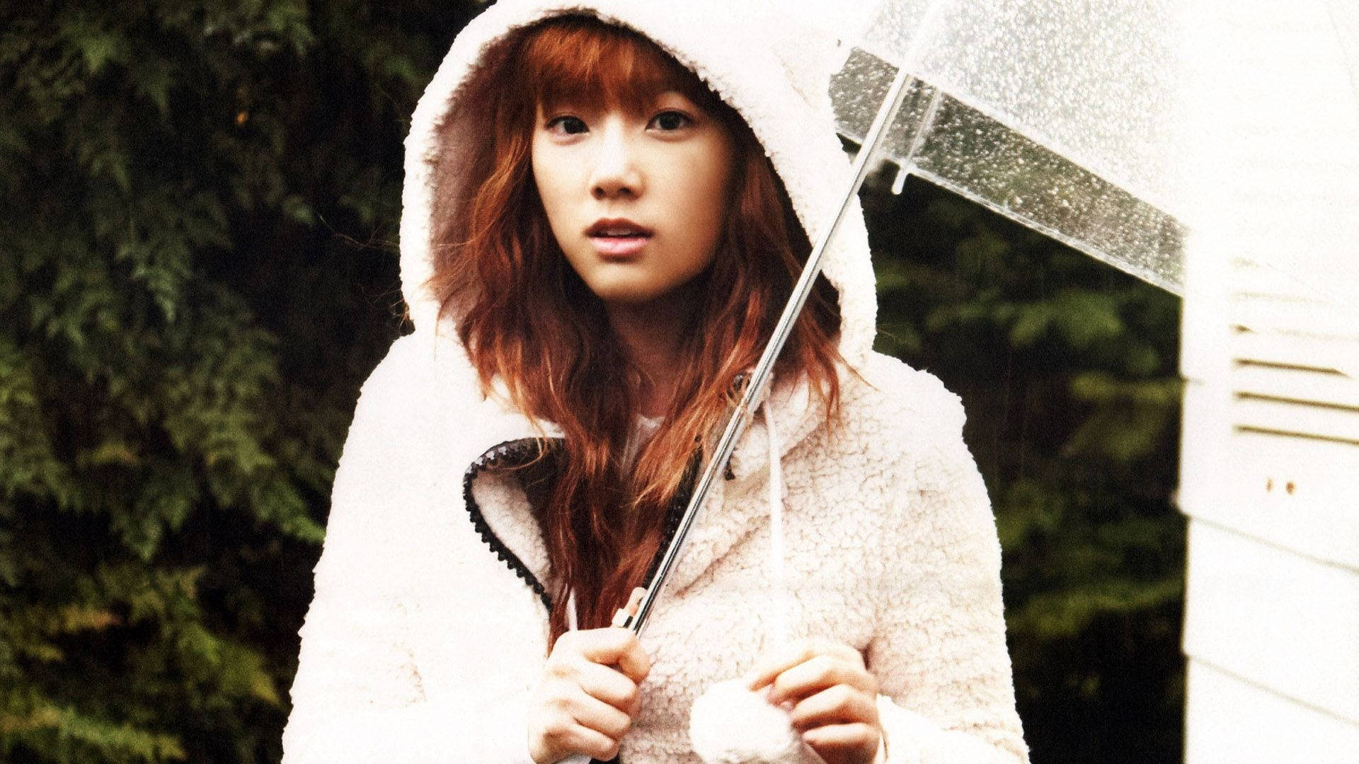 Taeyeon Under The Rain Background