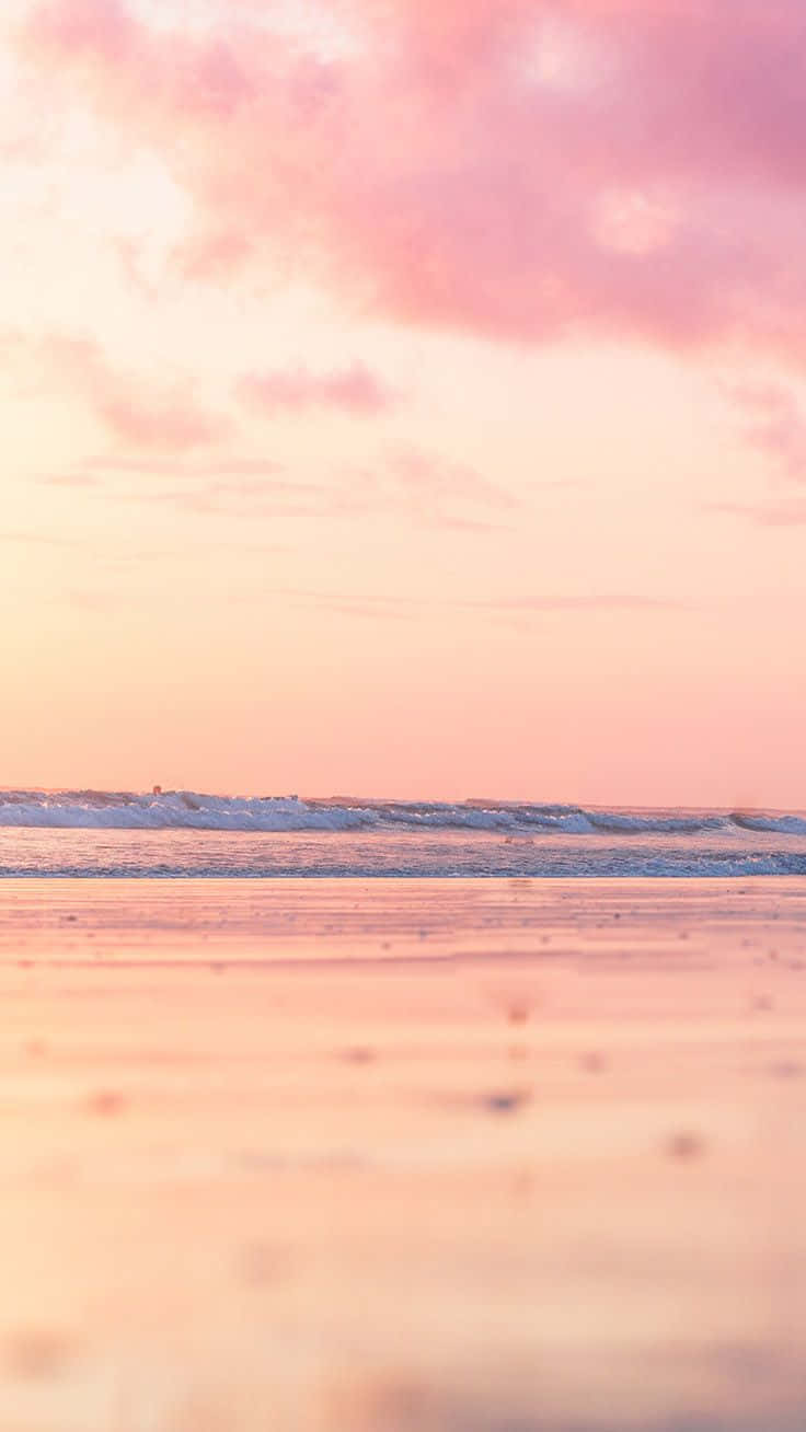 Take A Beautiful Beach Vacation With A Brand New Iphone Background