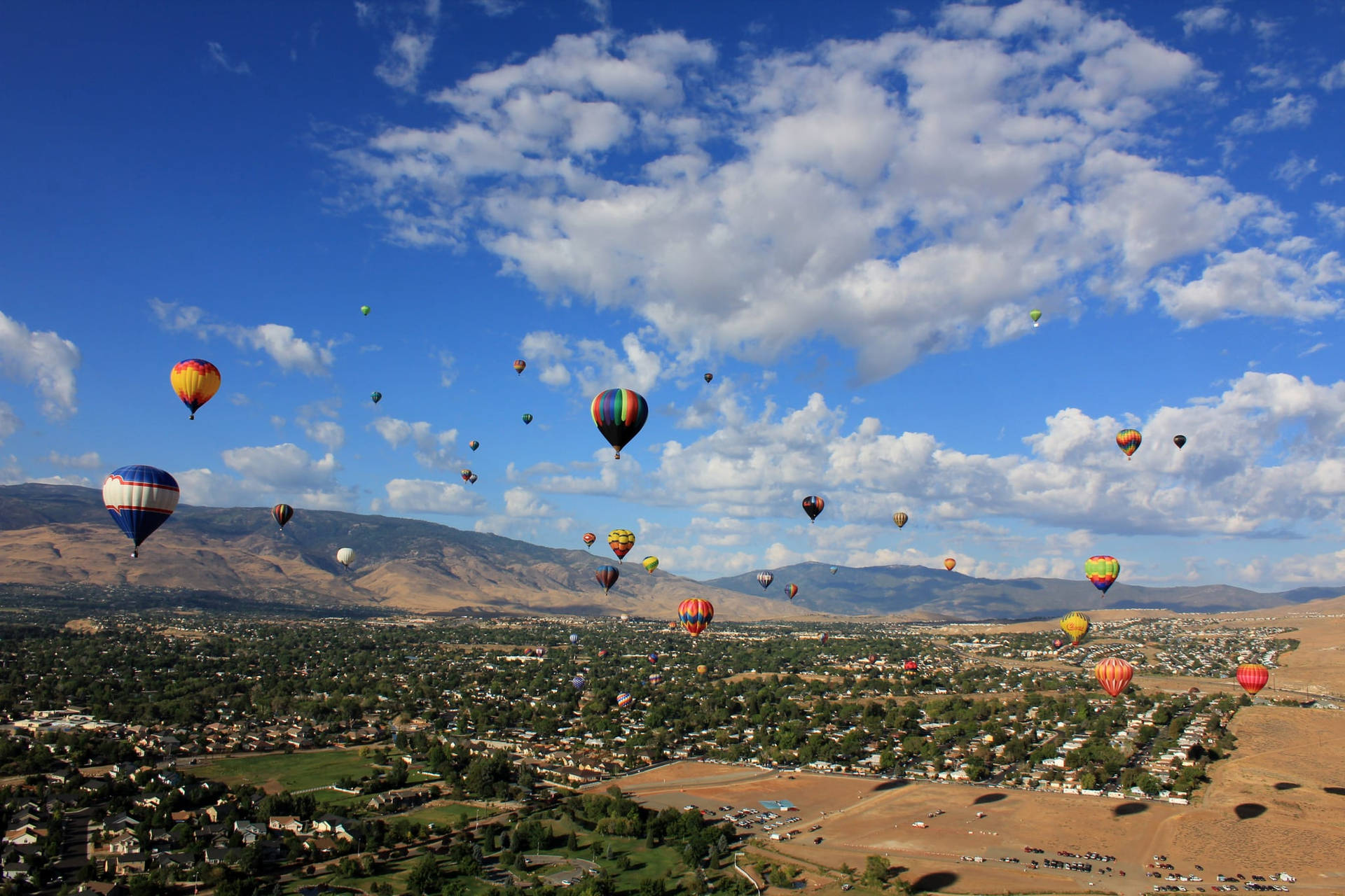 Take A Scenic Hot Air Balloon Ride Over Reno! Background