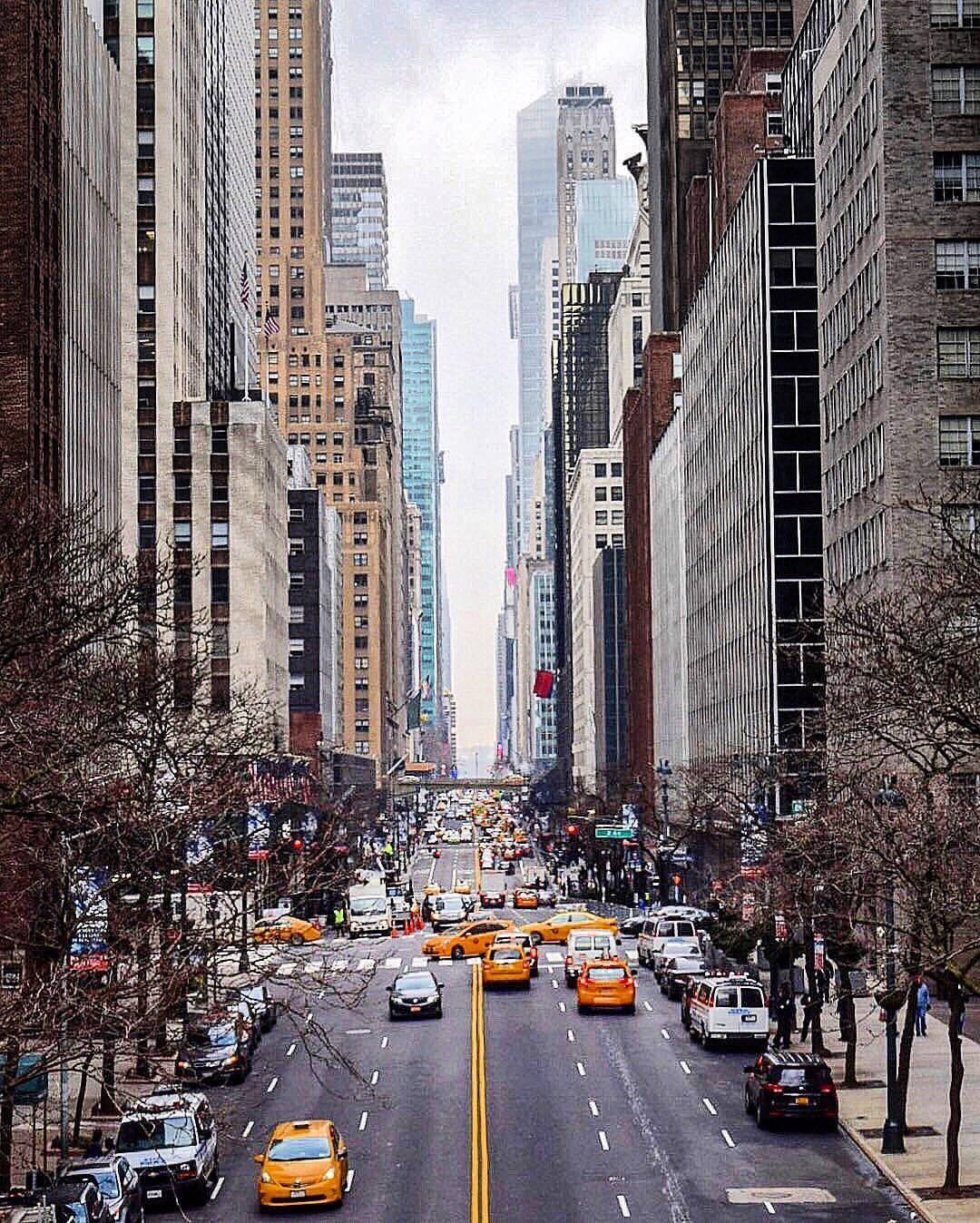 Take A Stroll Down Nyc's Iconic Streets Background