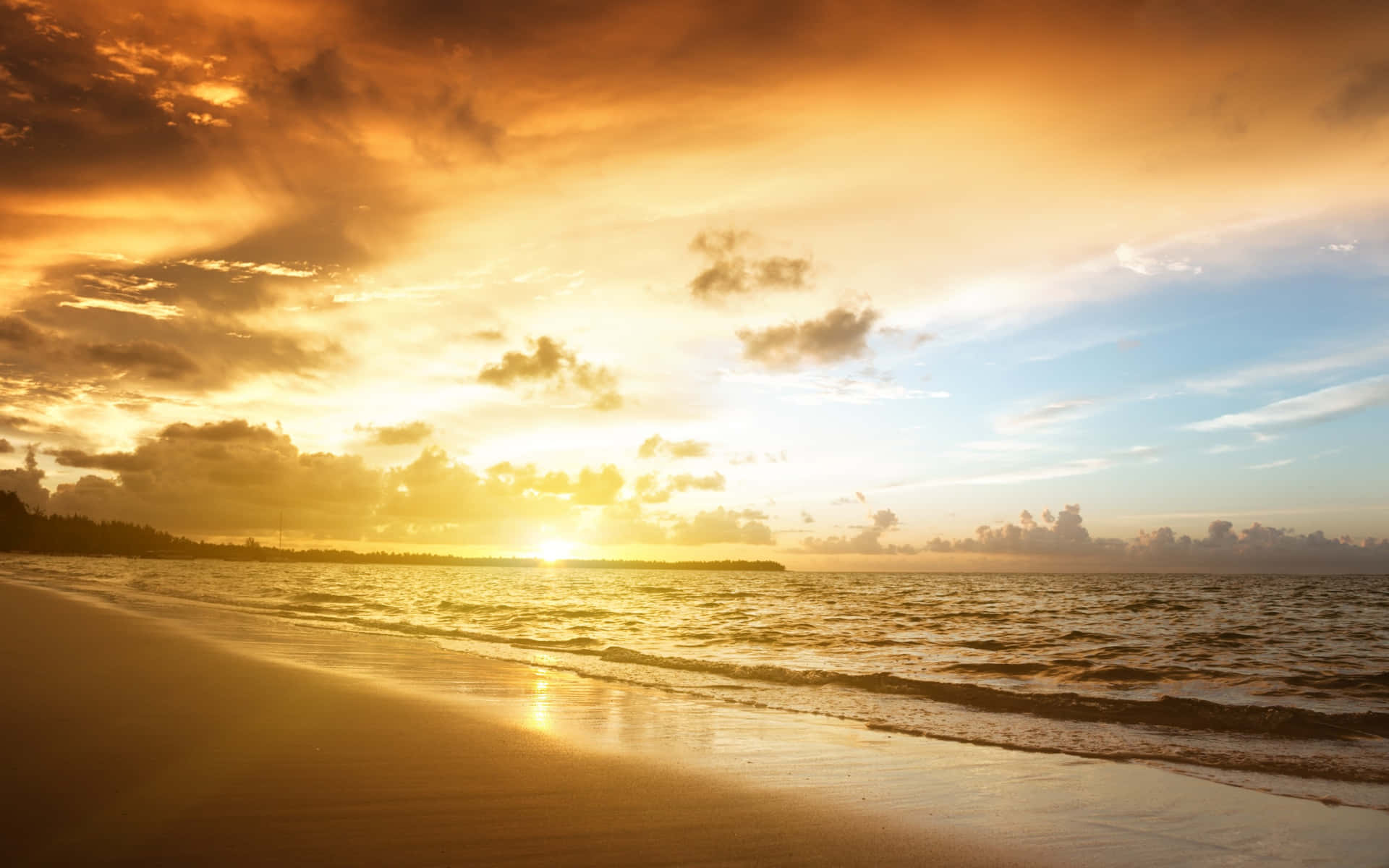 Take In The Beauty Of A Majestic Beach Sky Background