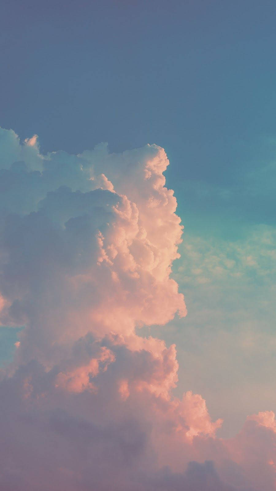 Take In The Calming Sight Of The Aesthetic Cloud Background