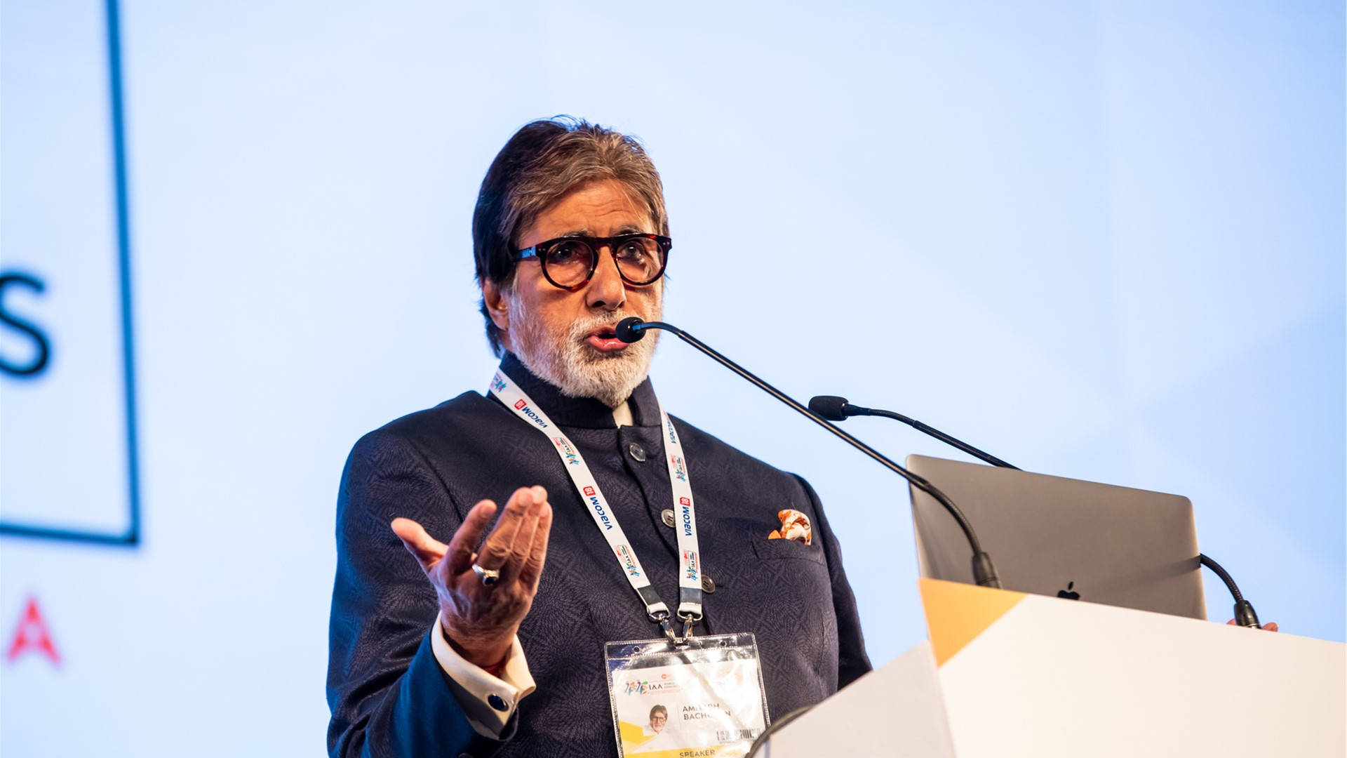 Talking Amitabh Bachchan Background