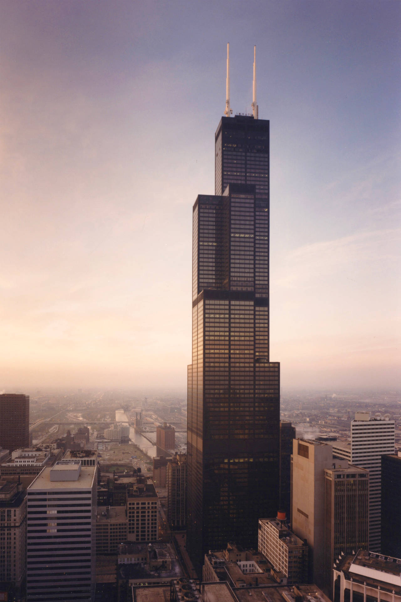 Tallest Willis Tower Tourist Attraction