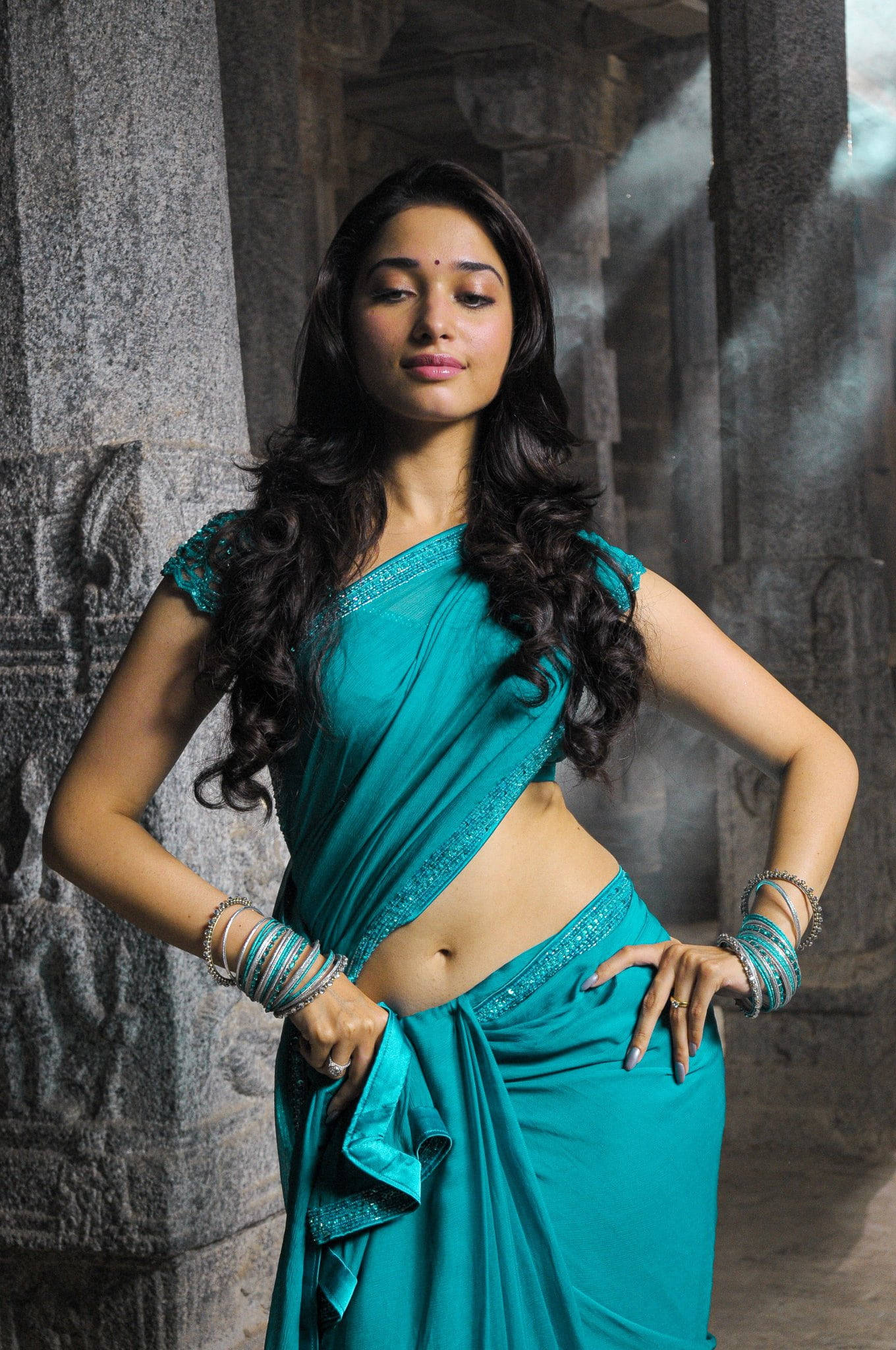 Tamanna Hd Siruthai Movie Still Background