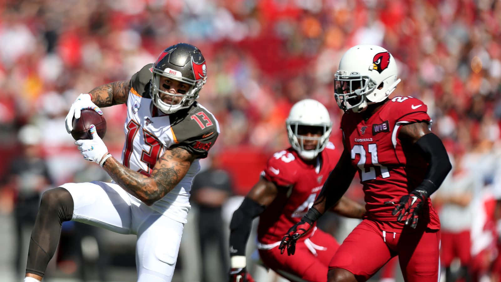 Tampa Bay Buccaneers Wide Receiver Mike Evans Background