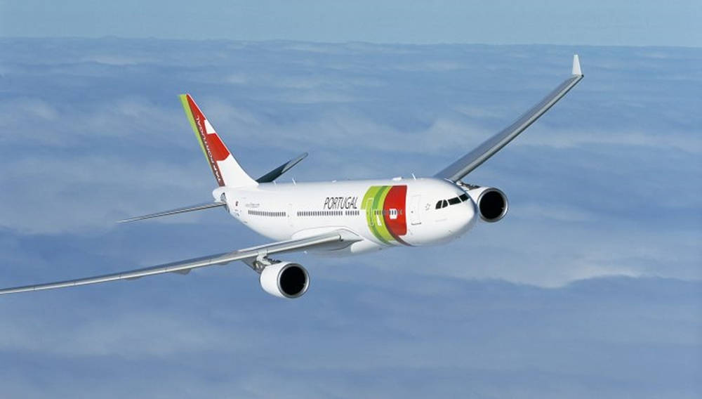 Tap Portugal Plane Sea Of Clouds Background