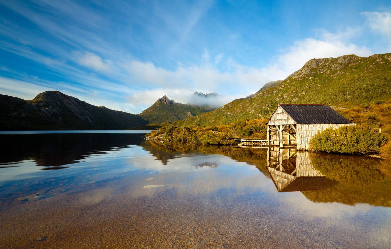 Tasmania Small Shed Lake Background