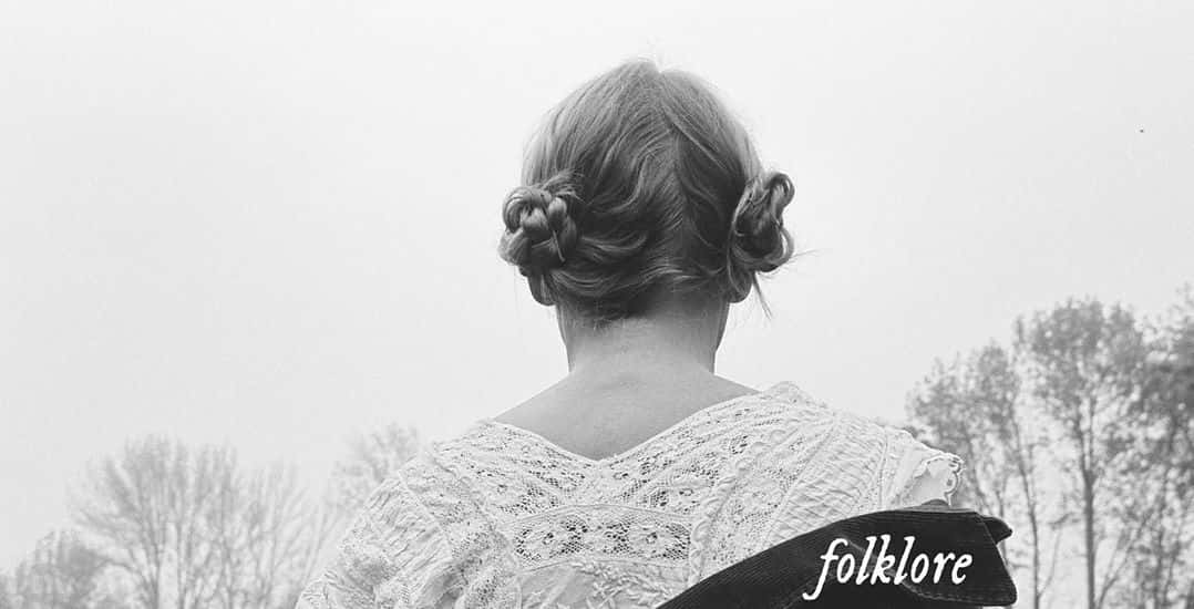 Taylor Swift In The Music Video For Her Song 'folklore' Background