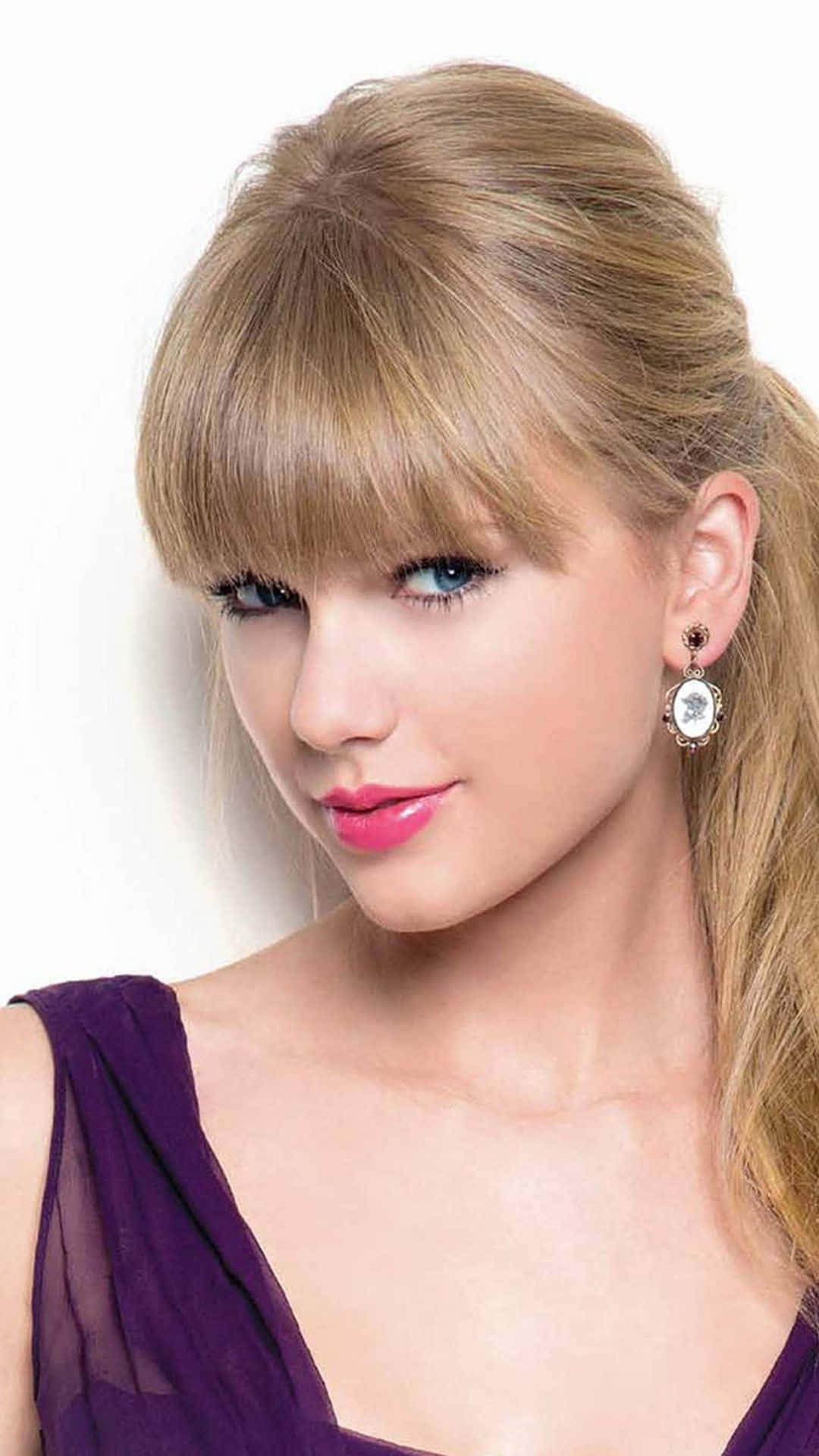 Taylor Swift Smile Iphone