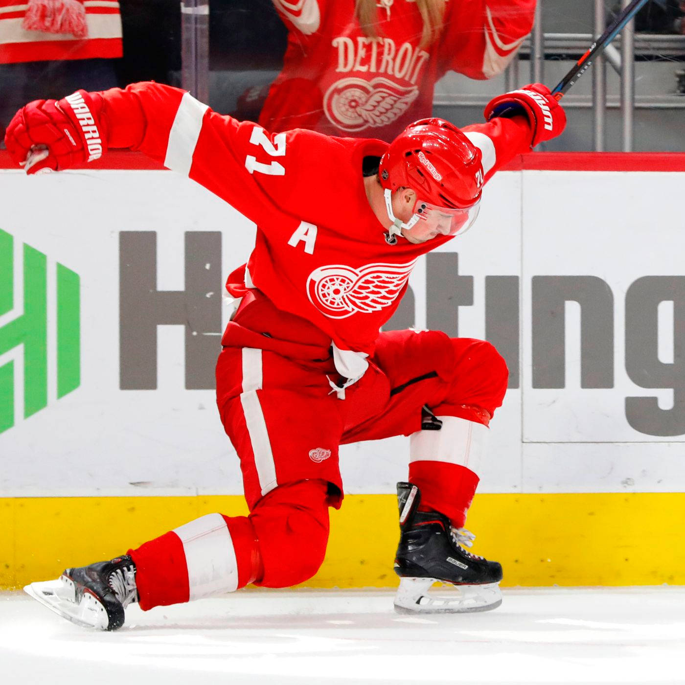 Team Captain Dylan Larkin Of Red Wings Background