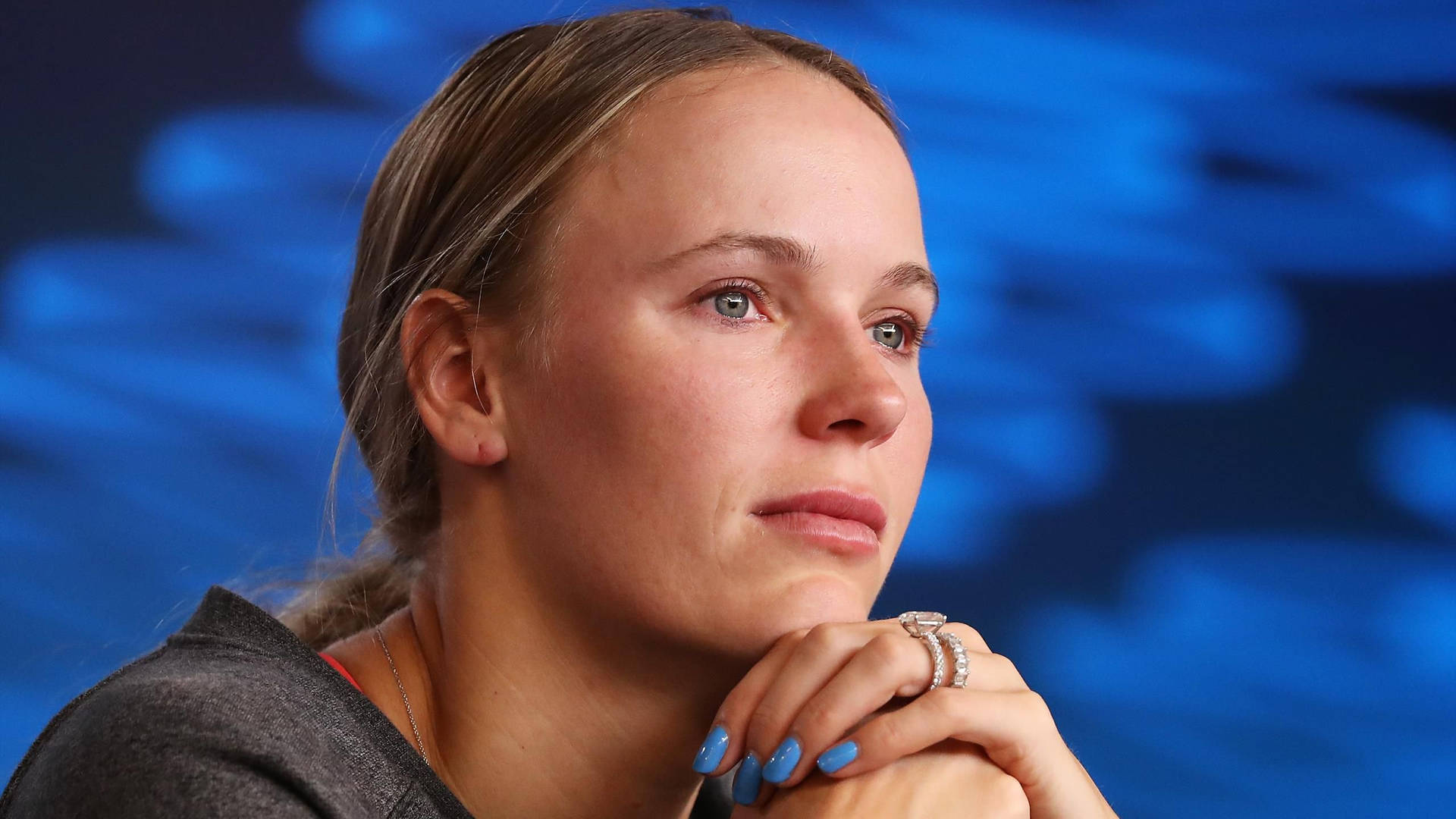 Teary Caroline Wozniacki Background