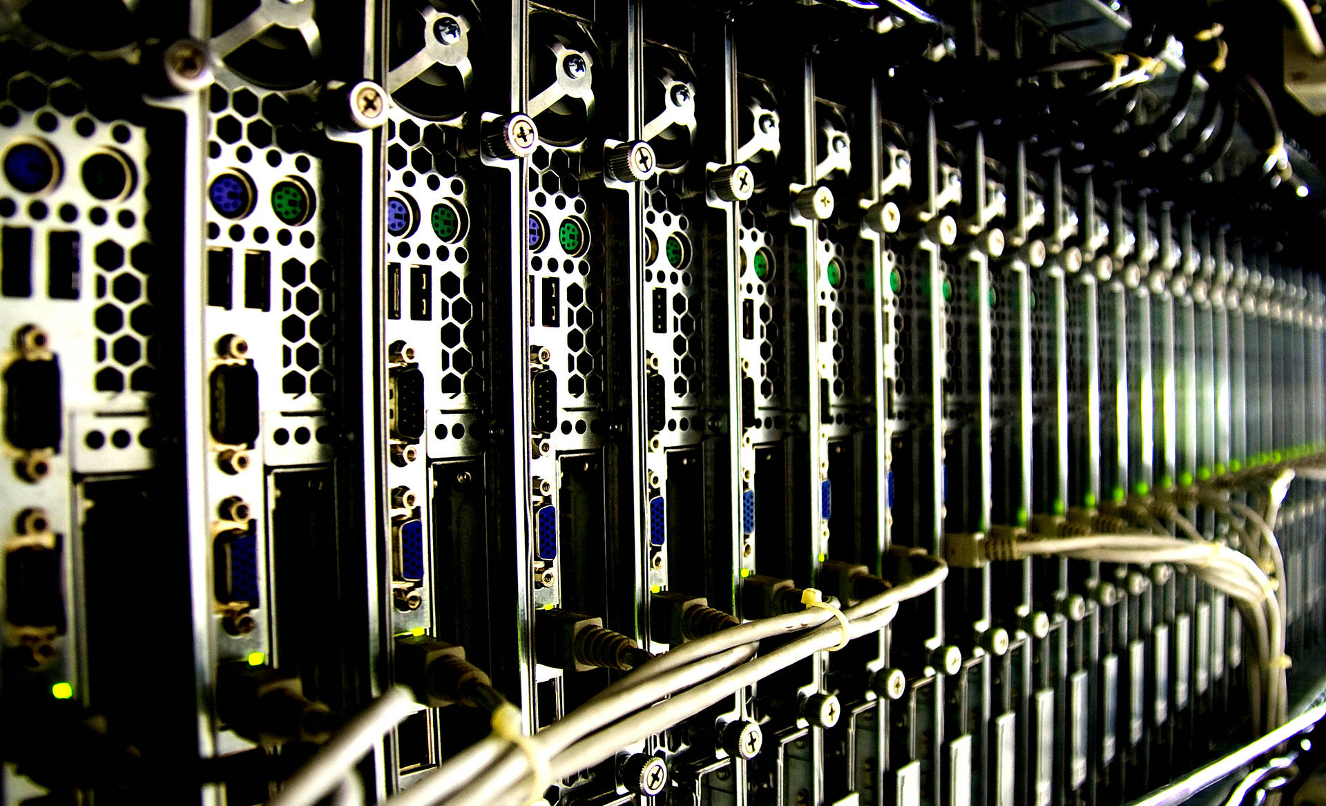 Technology Server Processor Background