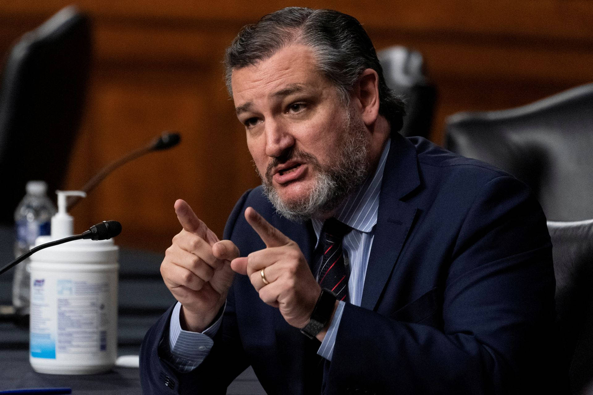 Ted Cruz Pointing Someone Background