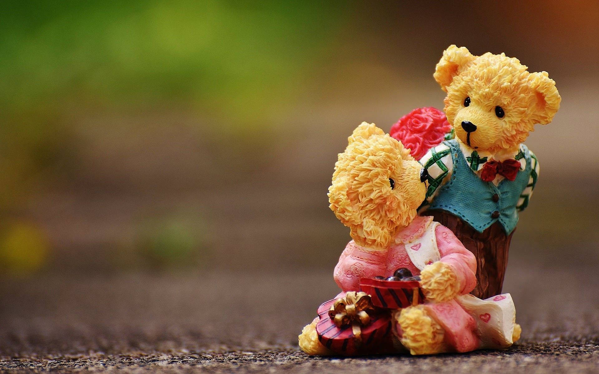 Teddy Bear Couple Figurine Background