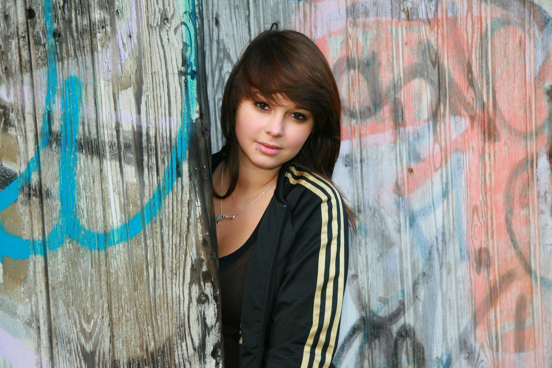 Teen Girl Model Emo Hair Background