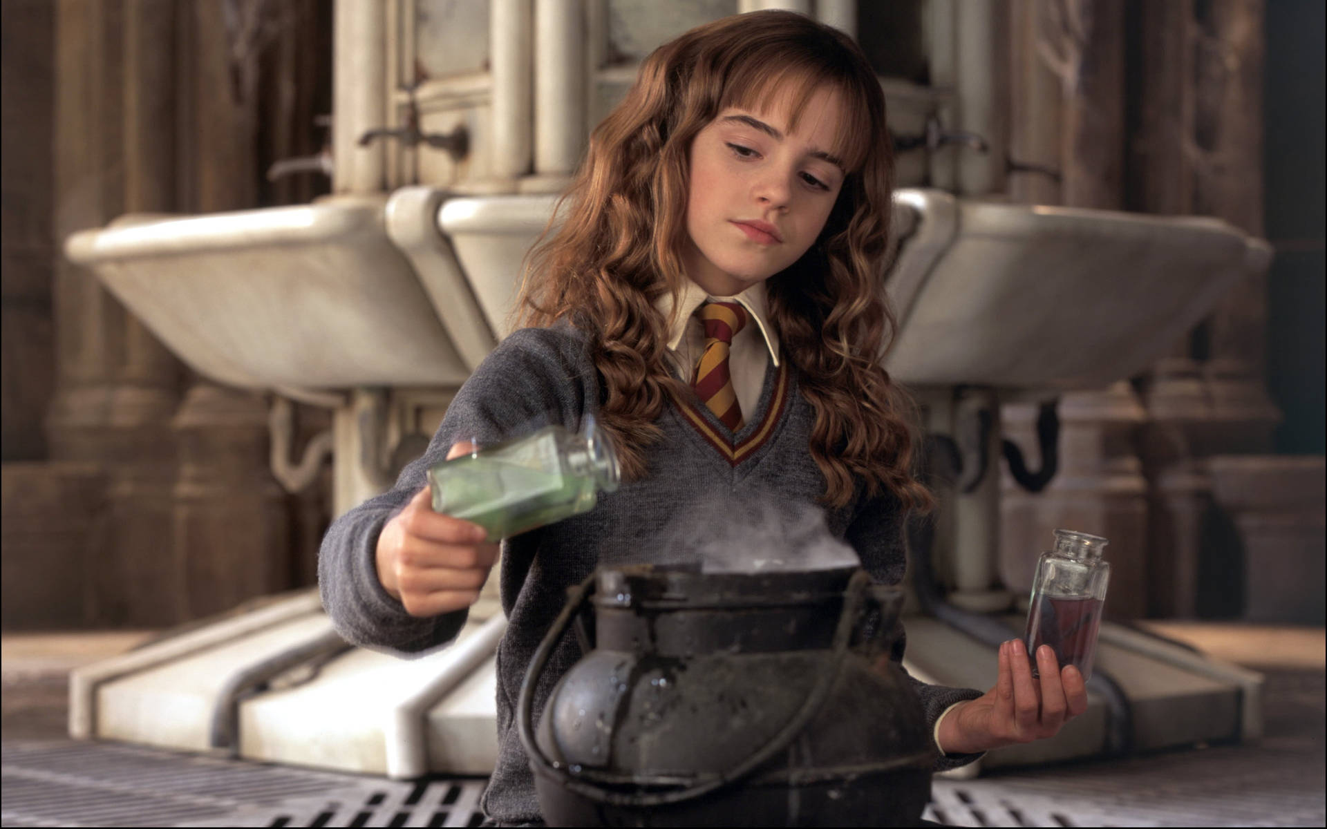 Teenage Hermione Granger Of Harry Potter Background