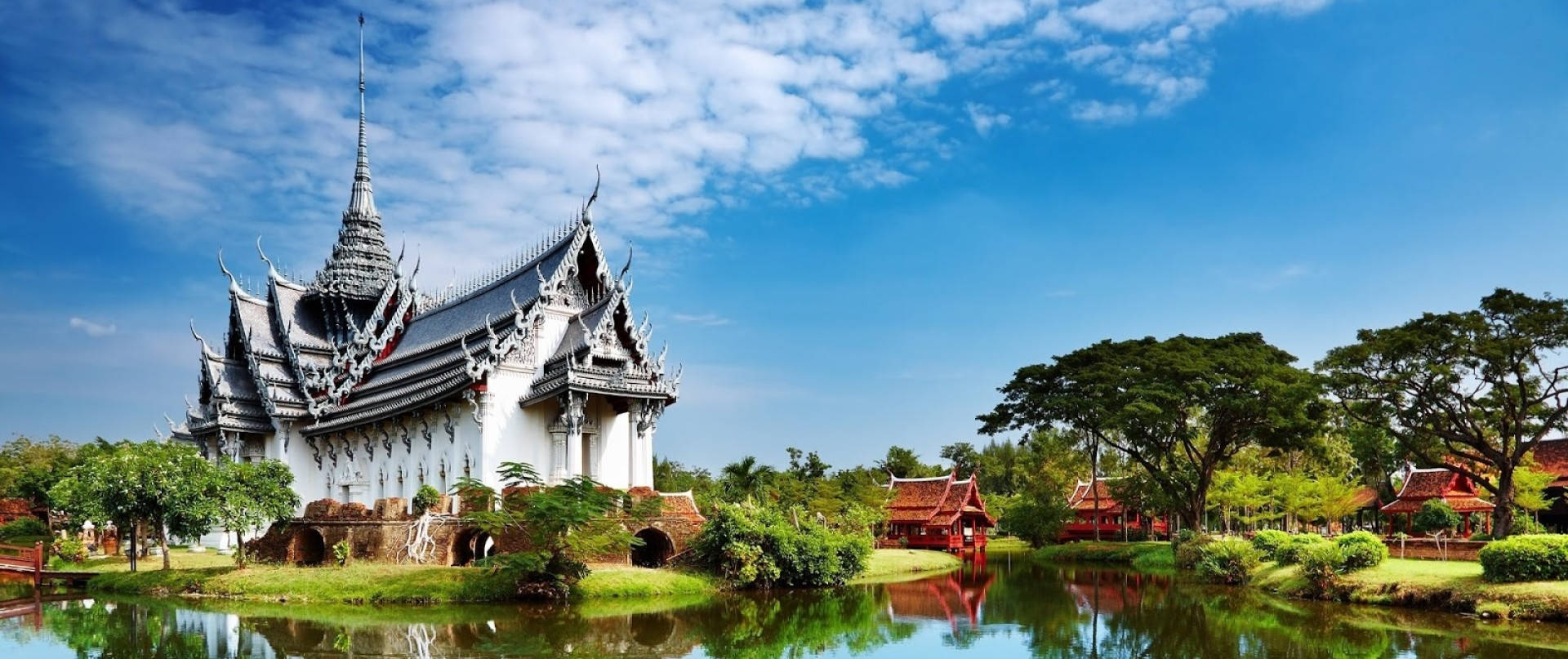 Temple In Pattaya Background