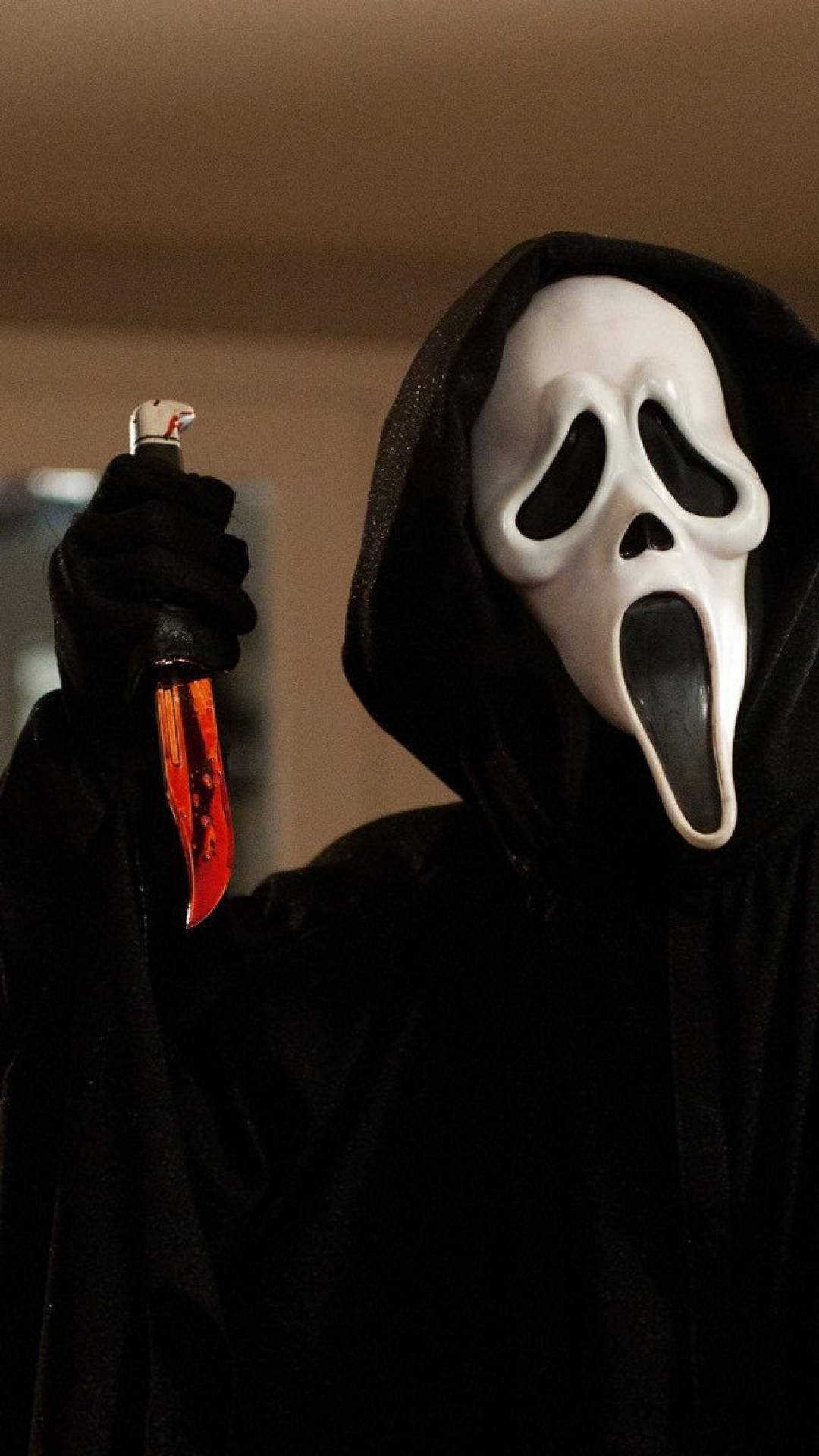 Tension Rises - A Mystery Beneath The Ghostface Mask In Scream Background
