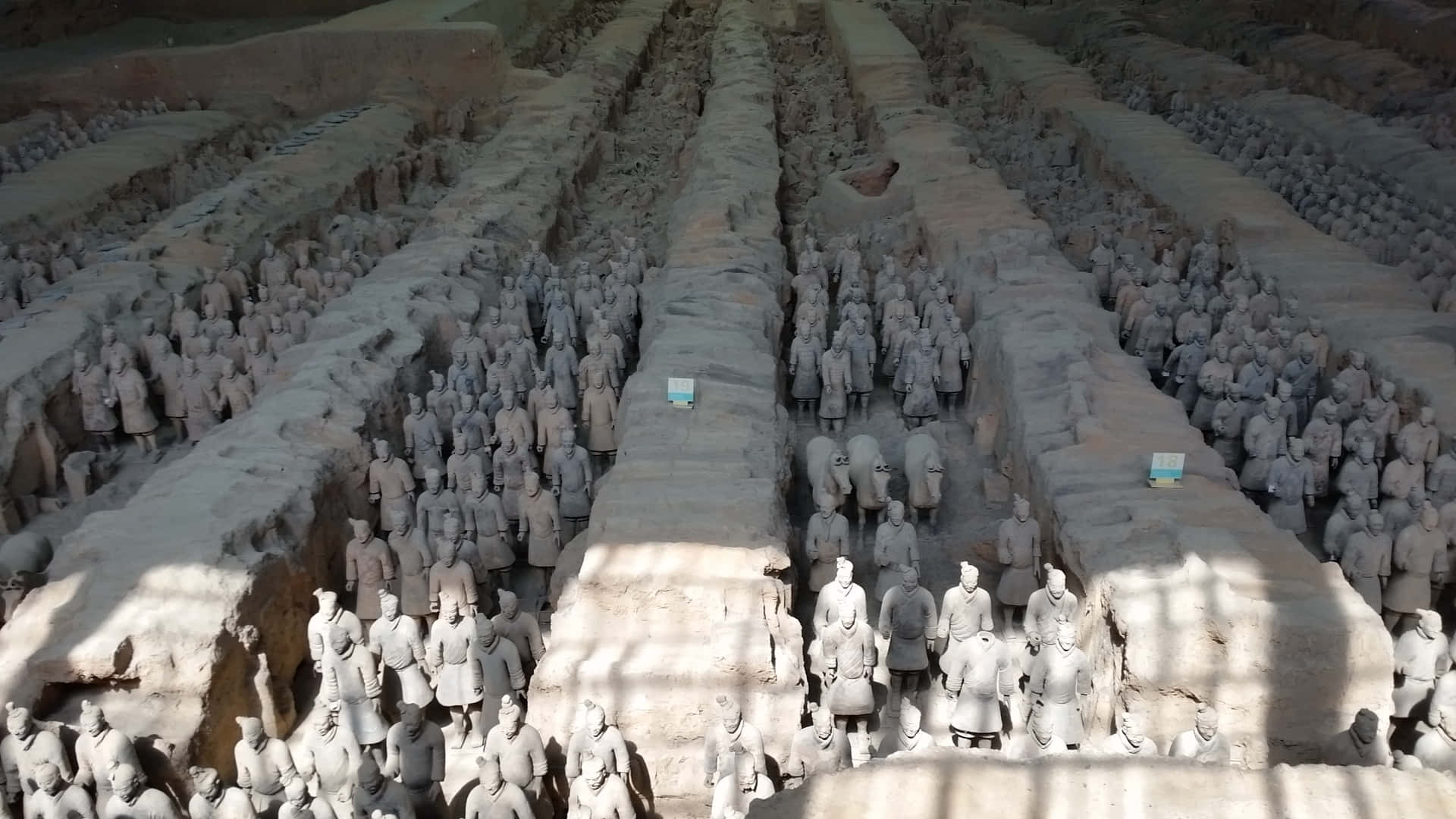 Terracotta Warriors Qin Shi Huang Background