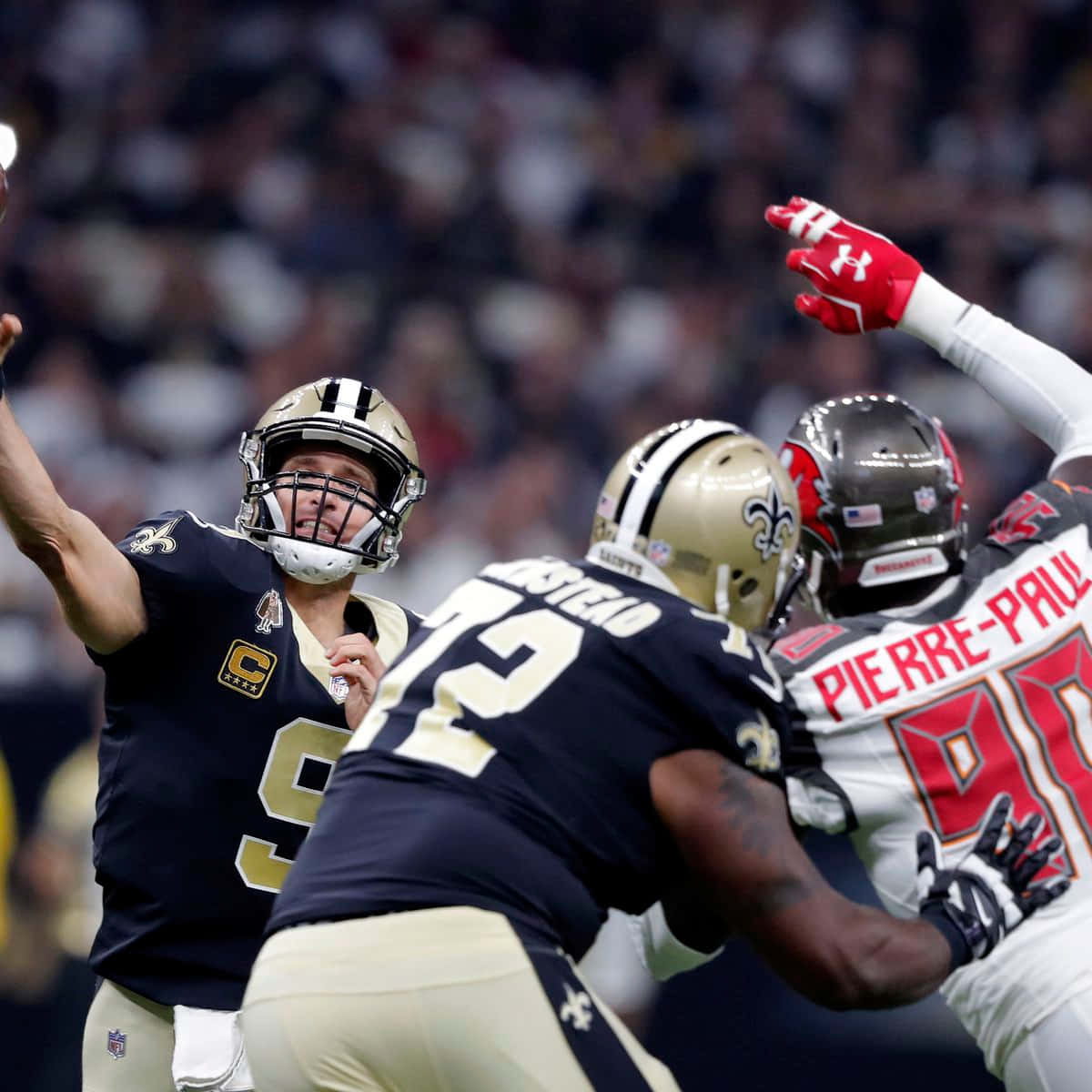Terron Armstead Offensive Tackle Protecting Quarterback Background