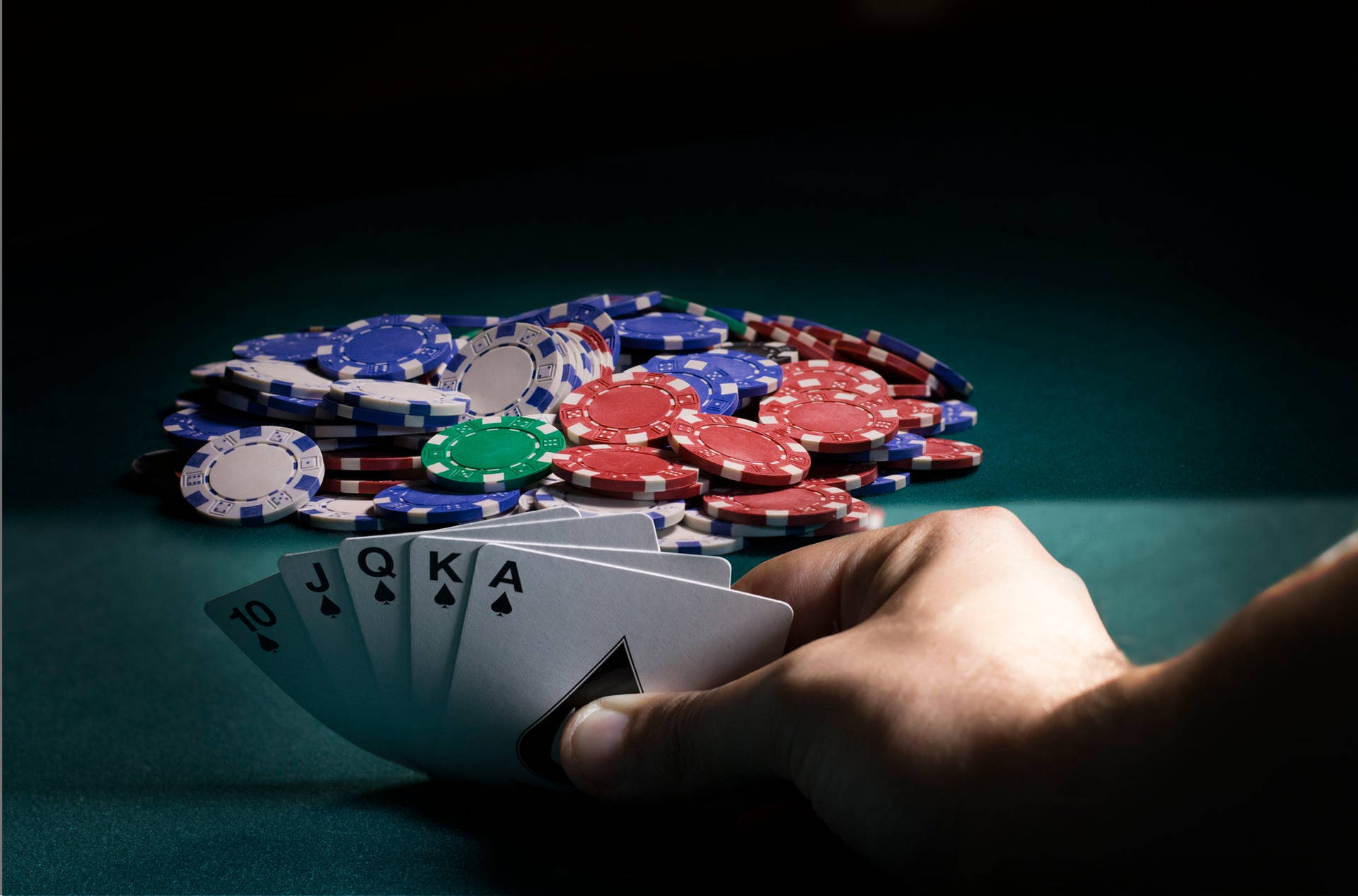 Texas Hold'em With Large Pot Background