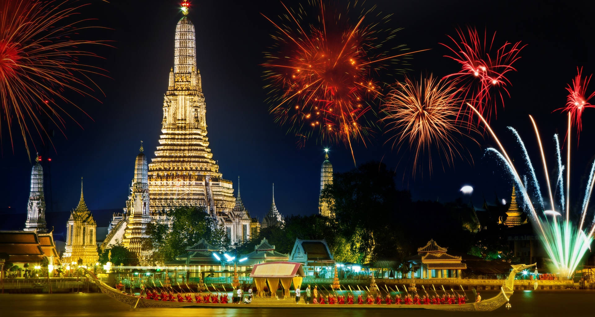 Thailand New Year Wat Arun Background