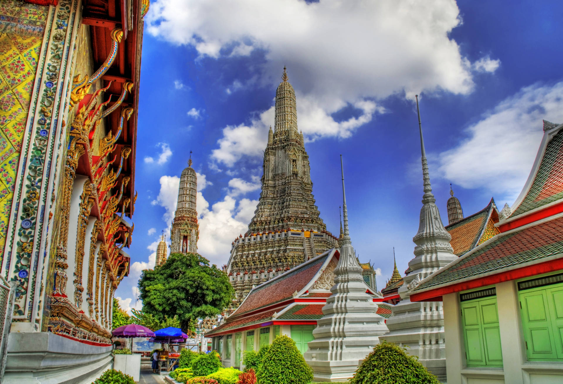 Thailand Wat Arun Street View Background
