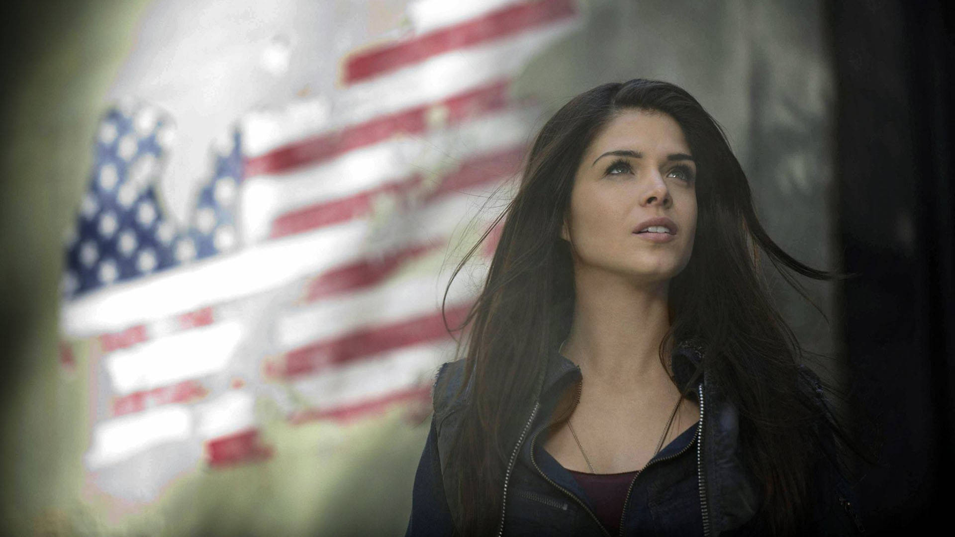 The 100 Actress Marie Avgeropoulos Background