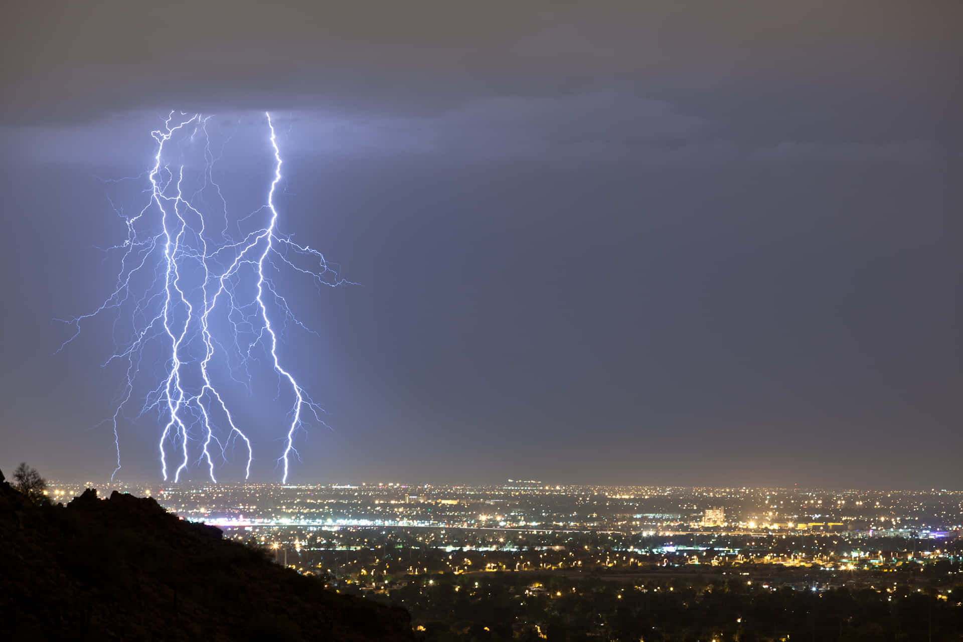The Beautiful City Of Phoenix, Arizona Background
