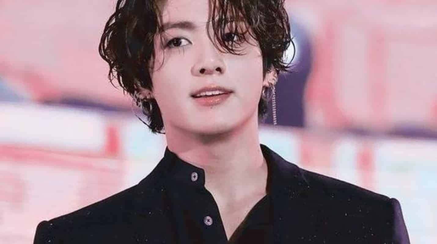 The Beautiful Styling Of Bts' Jungkook's Long Hair Background