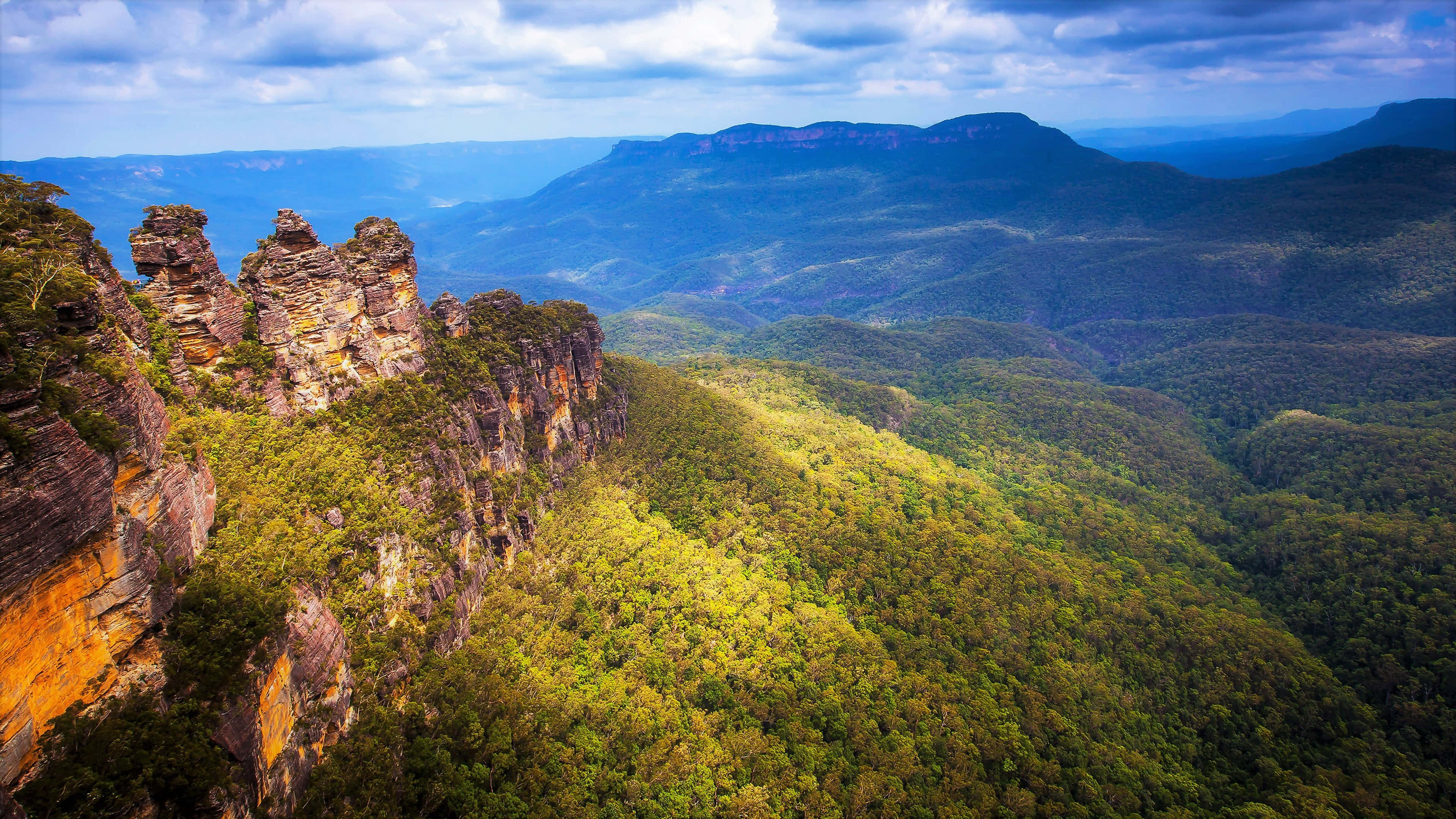 The Blue Mountains In The Australian Blue Mountains Background