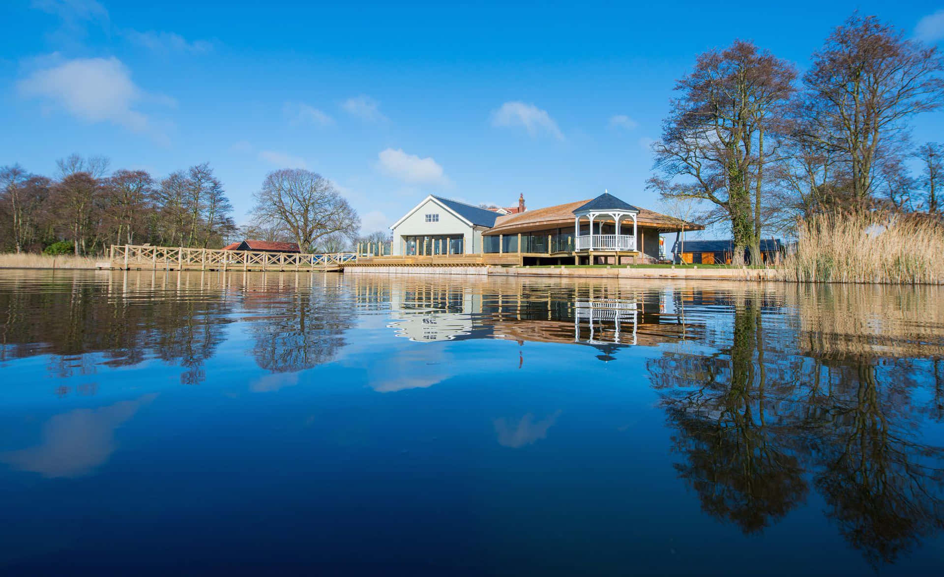 The Boathouse In The Norfolk Broads, England Background