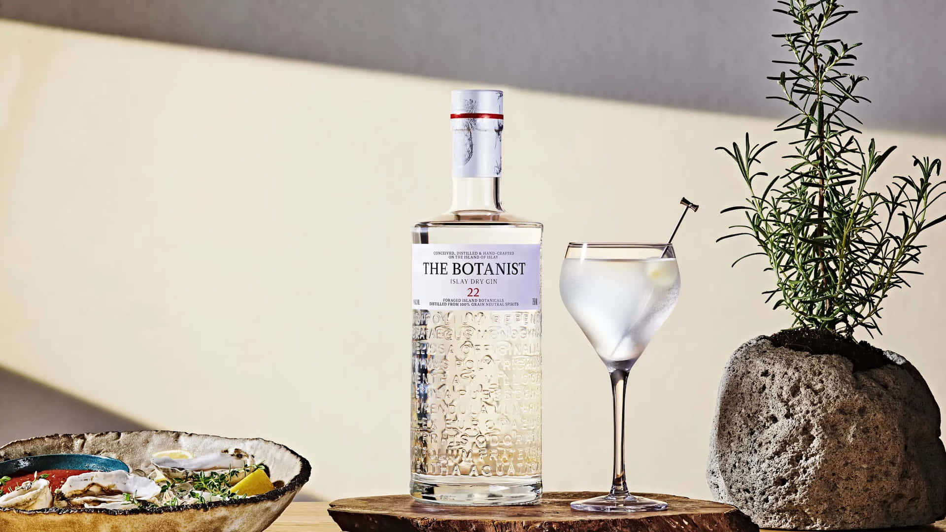 The Botanist Islay Dry Gin And Rosemary Rock Vase Background