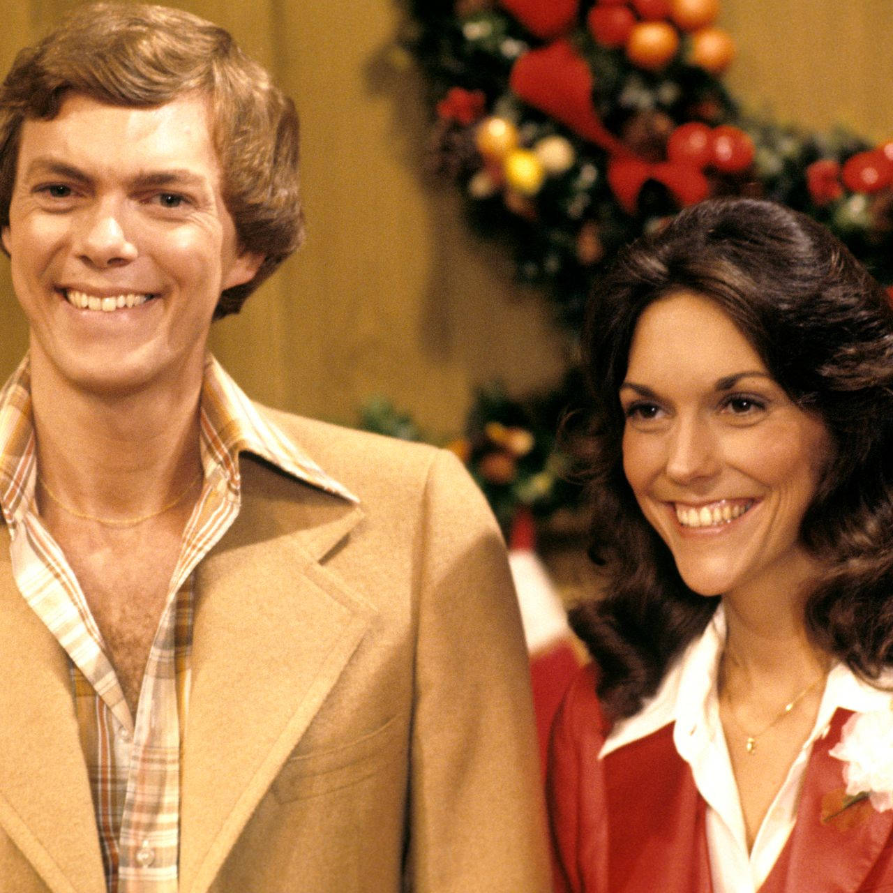 The Carpenters At Christmas Background