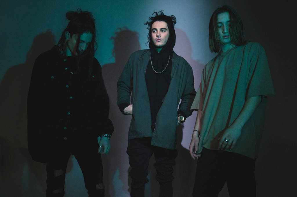 The Chase Atlantic Hd Background