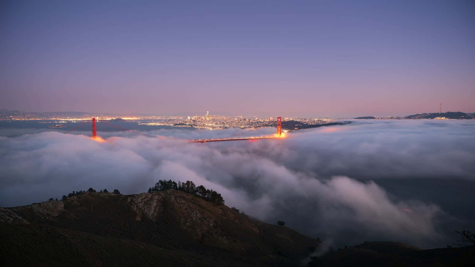 The City By The Bay, Shrouded In Fog Background