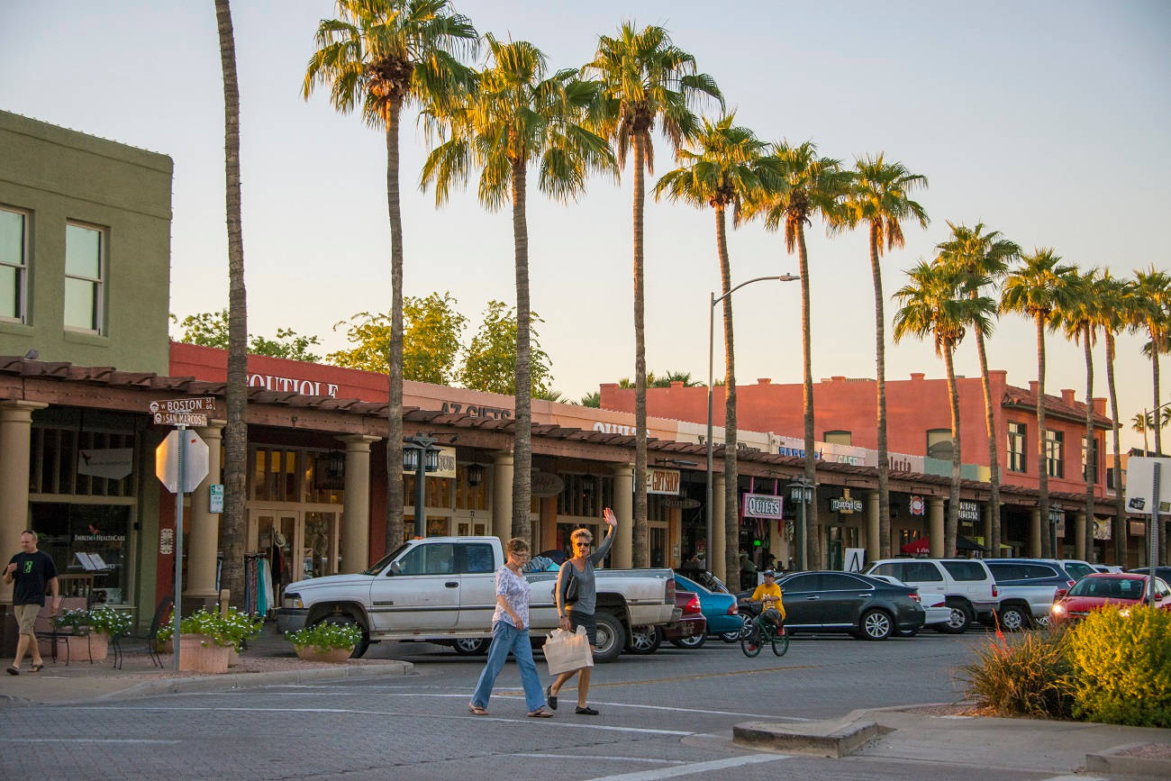 The Coconut Aisle In Downtown Chandler Background