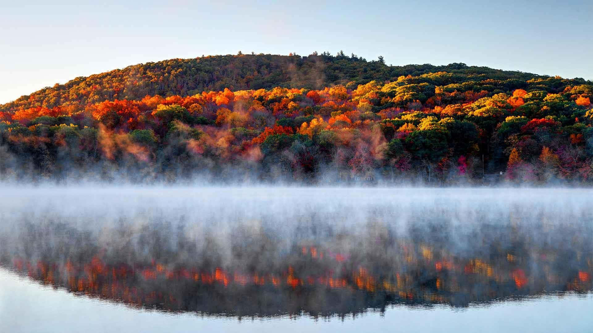 The Colors Of Autumn In The Beautiful Landscape Of New England Background