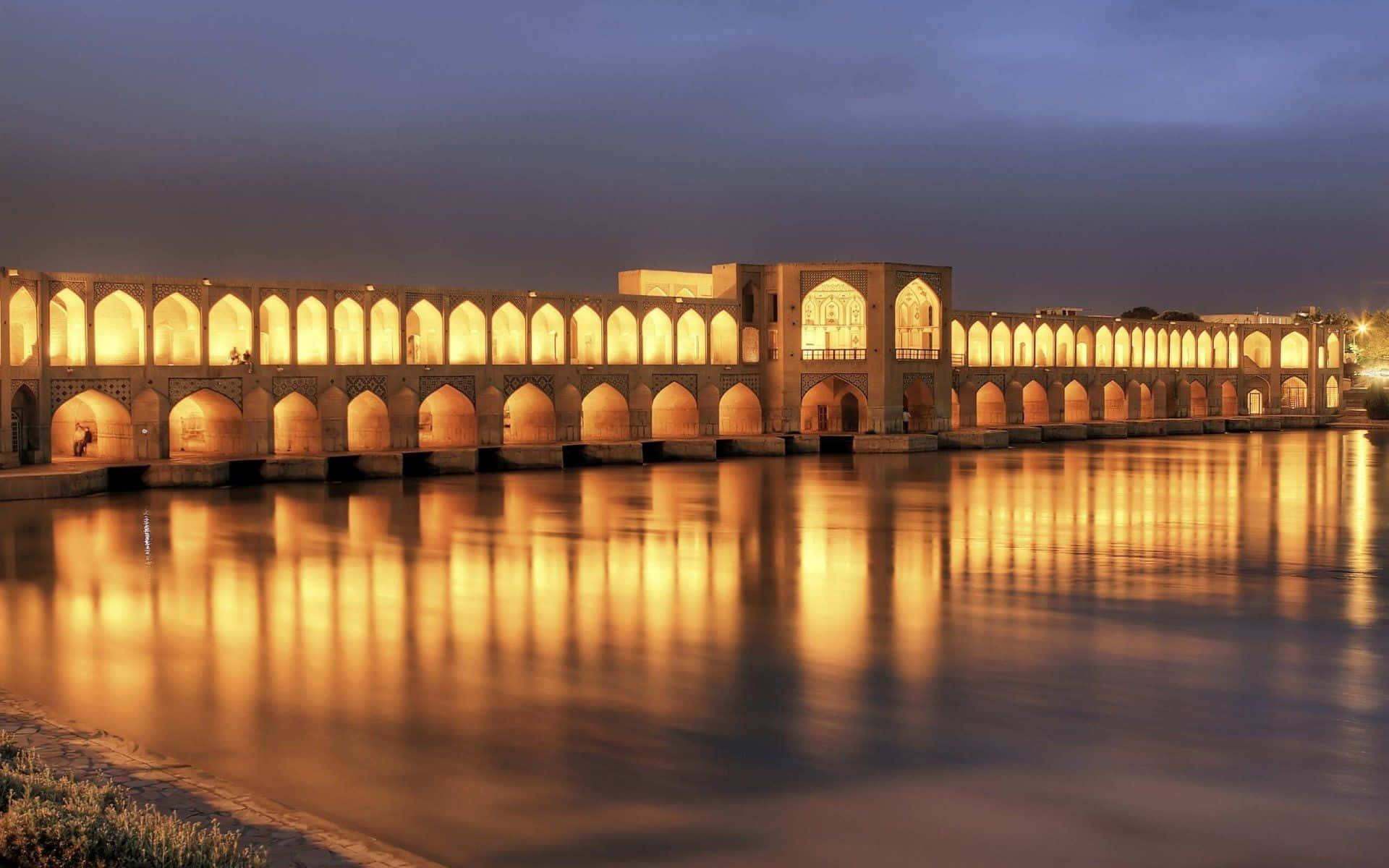 The Enchanting Khajoo Bridge In Isfahan At Night