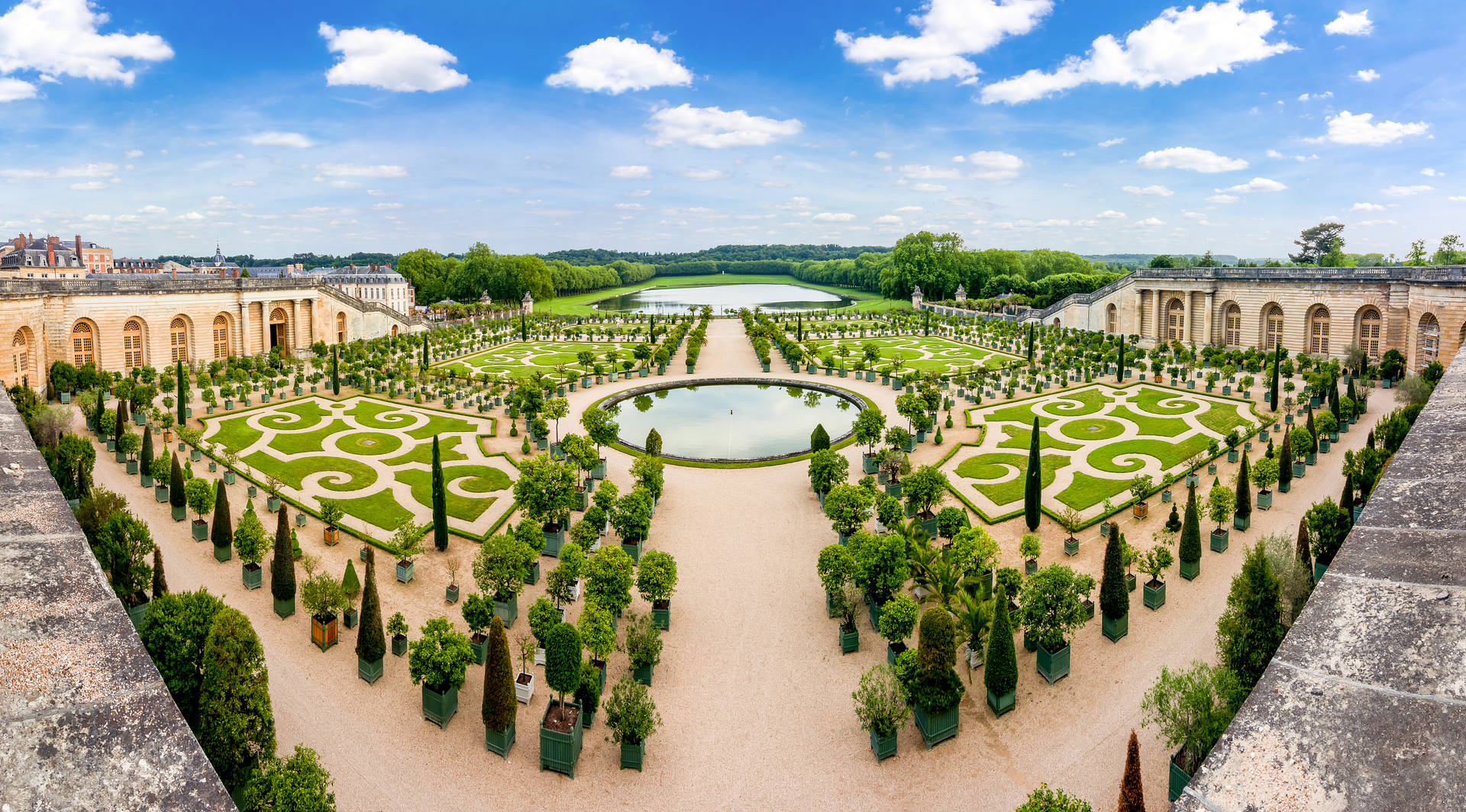 The Gardens Of Versailles Background