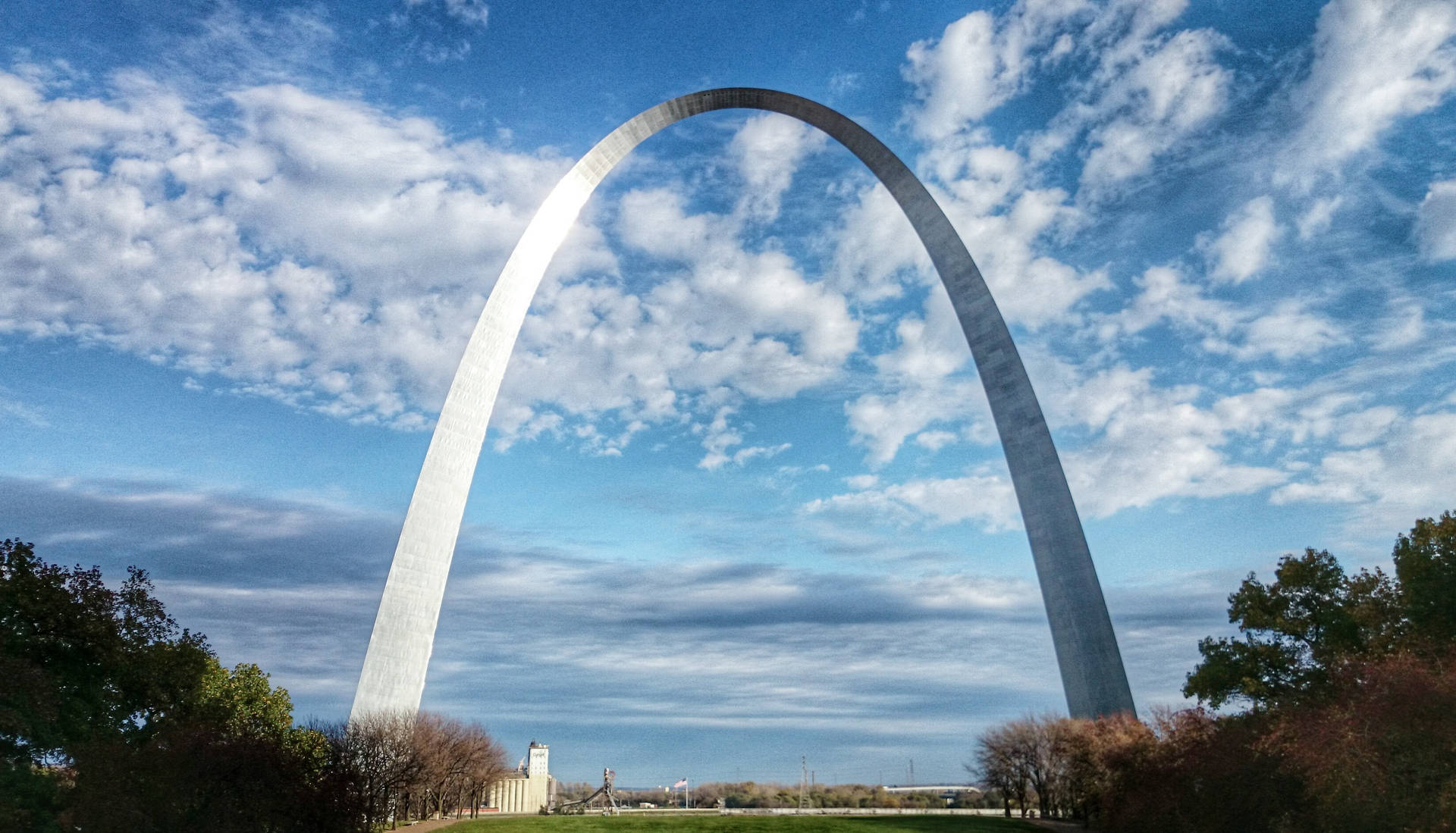 The Gateway Arch Of Missouri Background