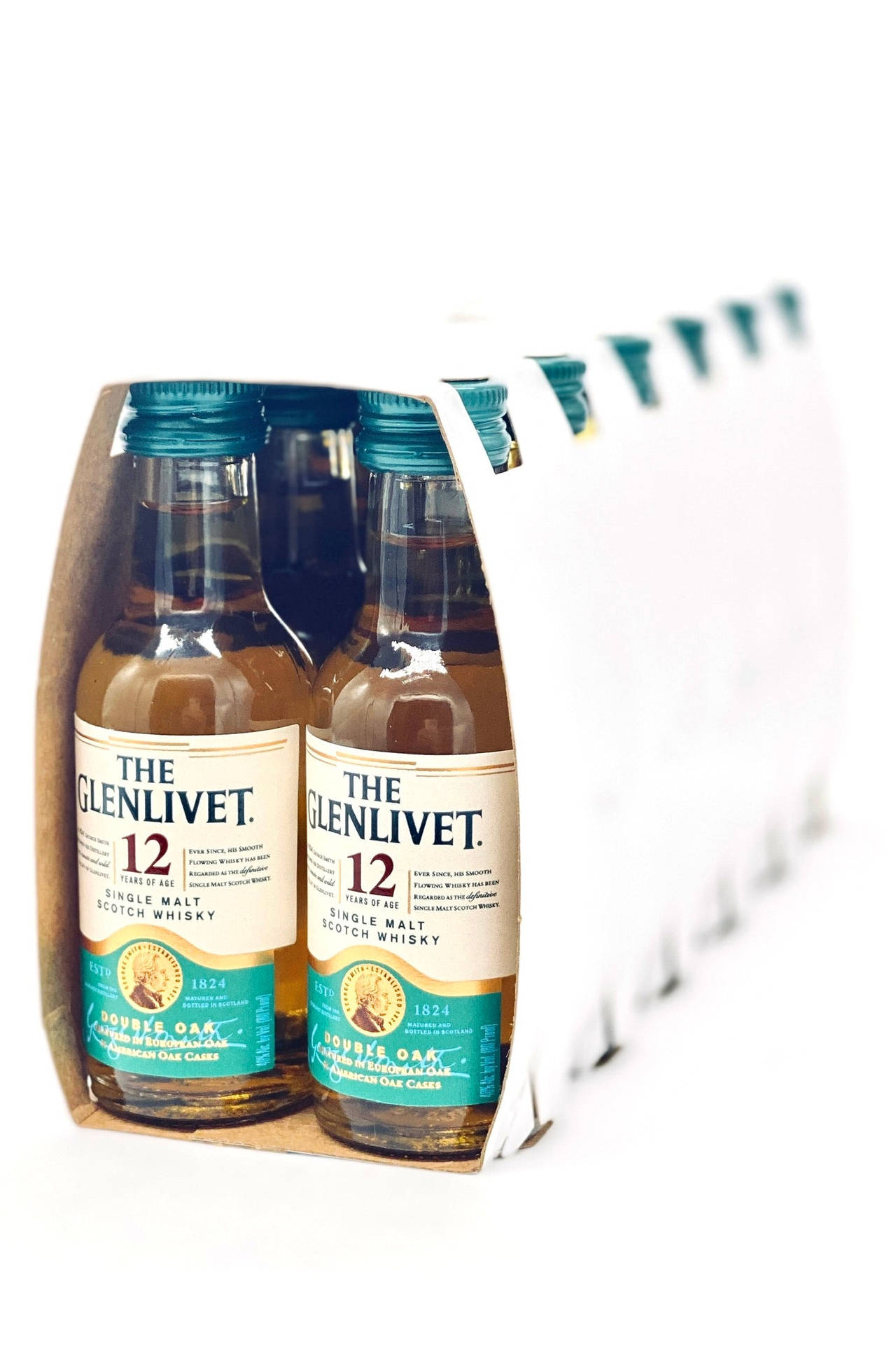 The Glenlivet 50ml Mini Bottles Collection Background