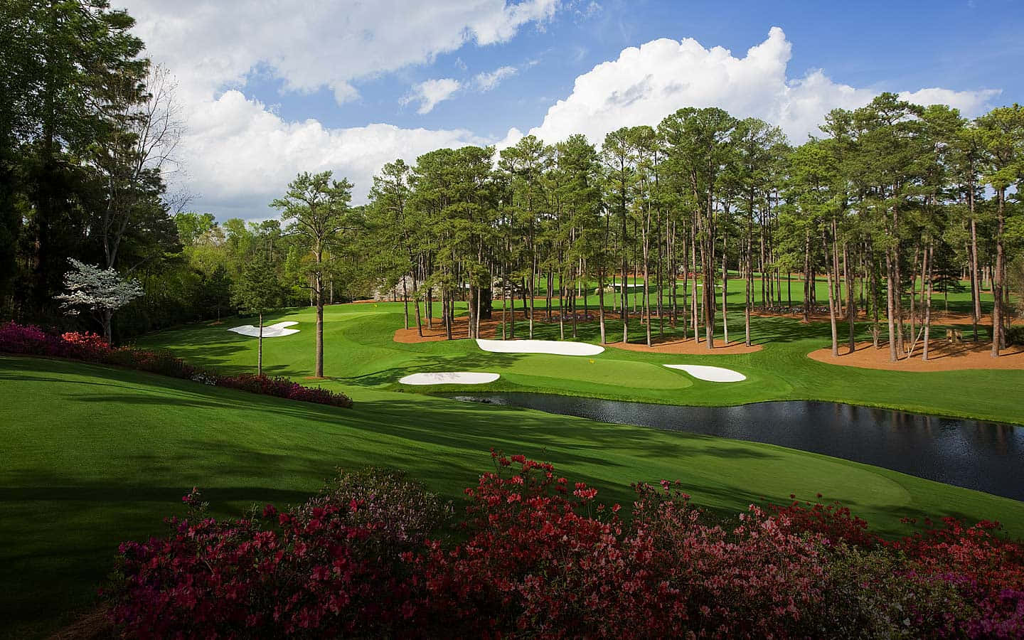The Iconic Beauty Of Augusta National Golf Course Background